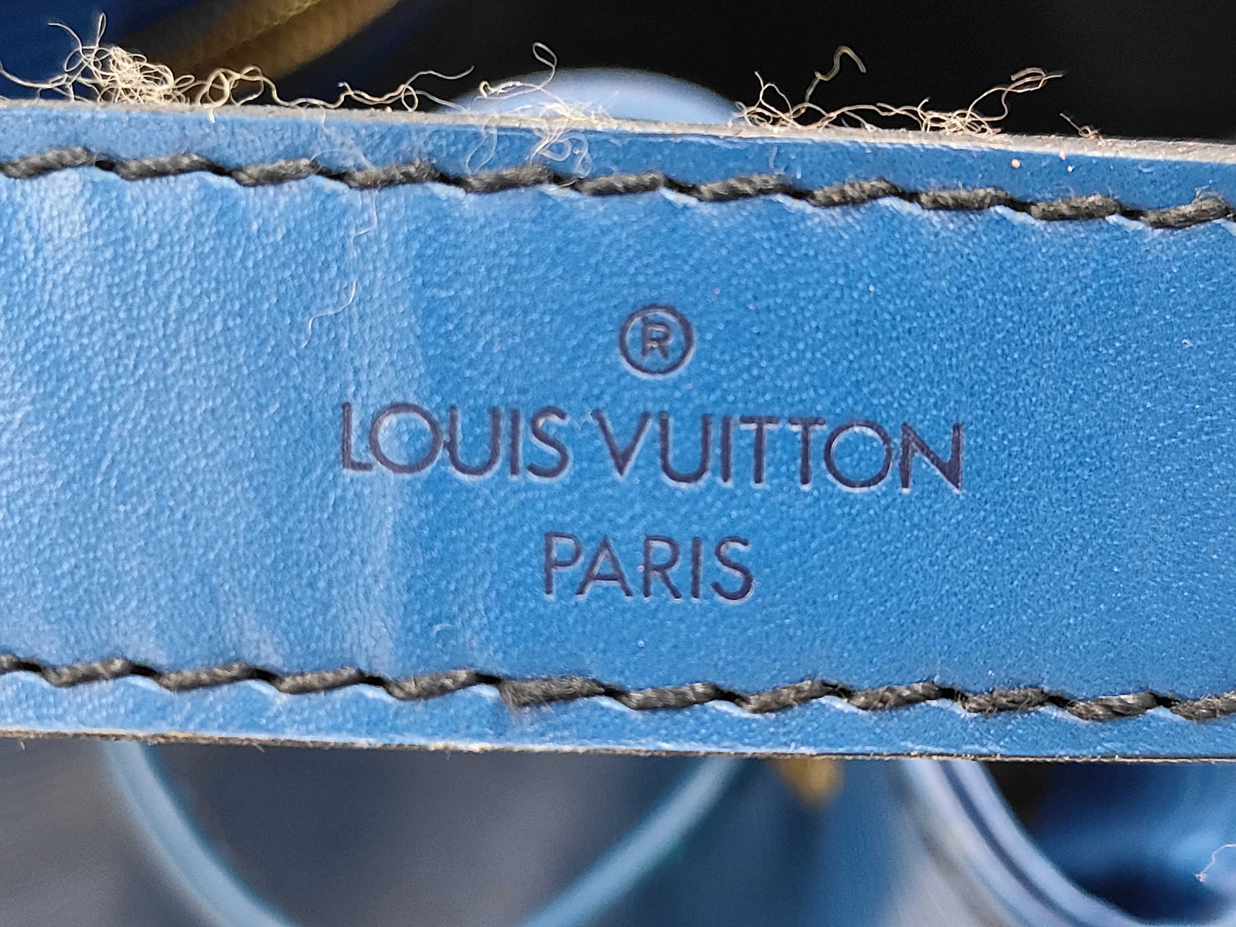 Epi Noé Shoulder Bag — view 10