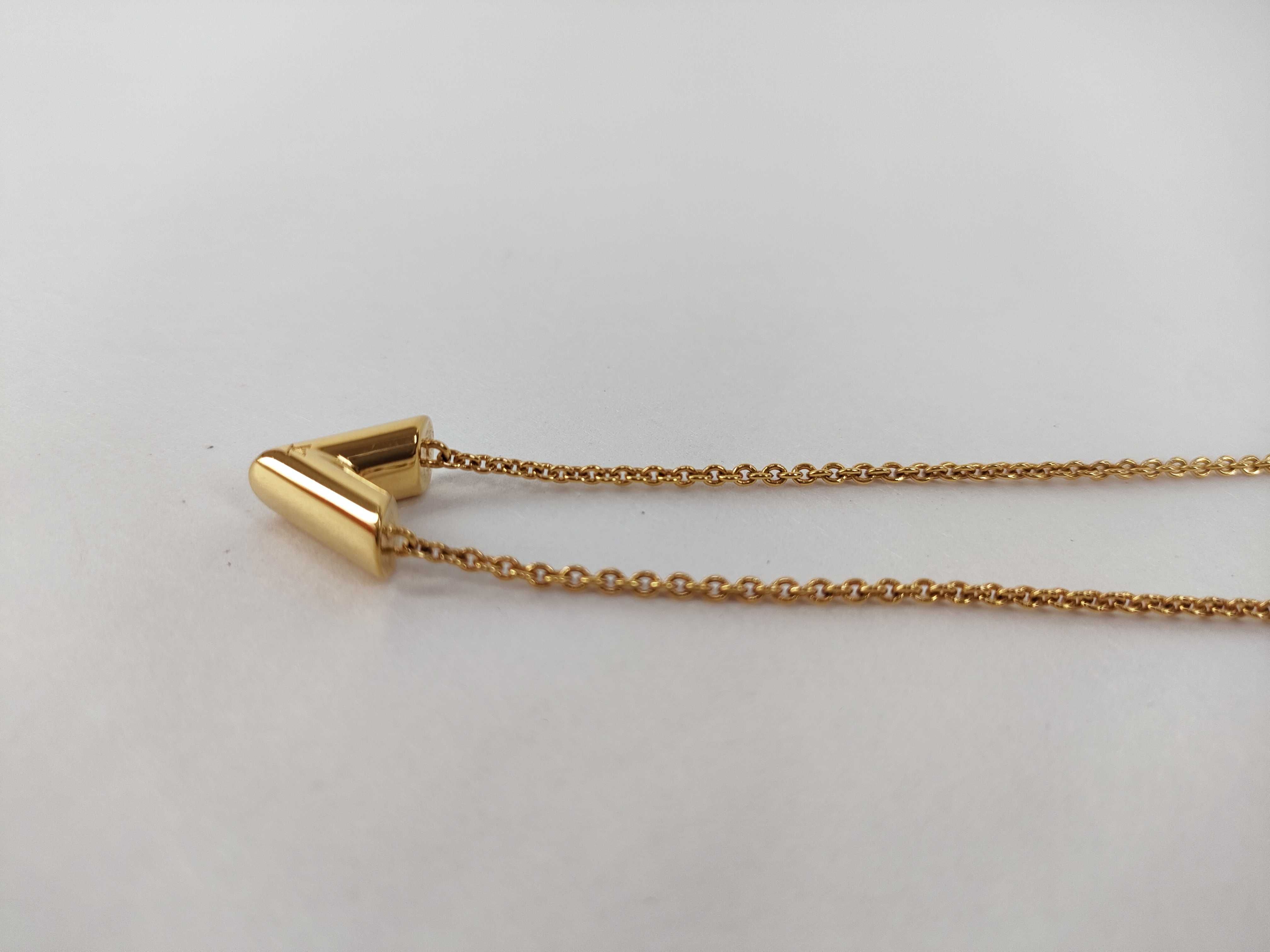 Essential V Necklace — view 7