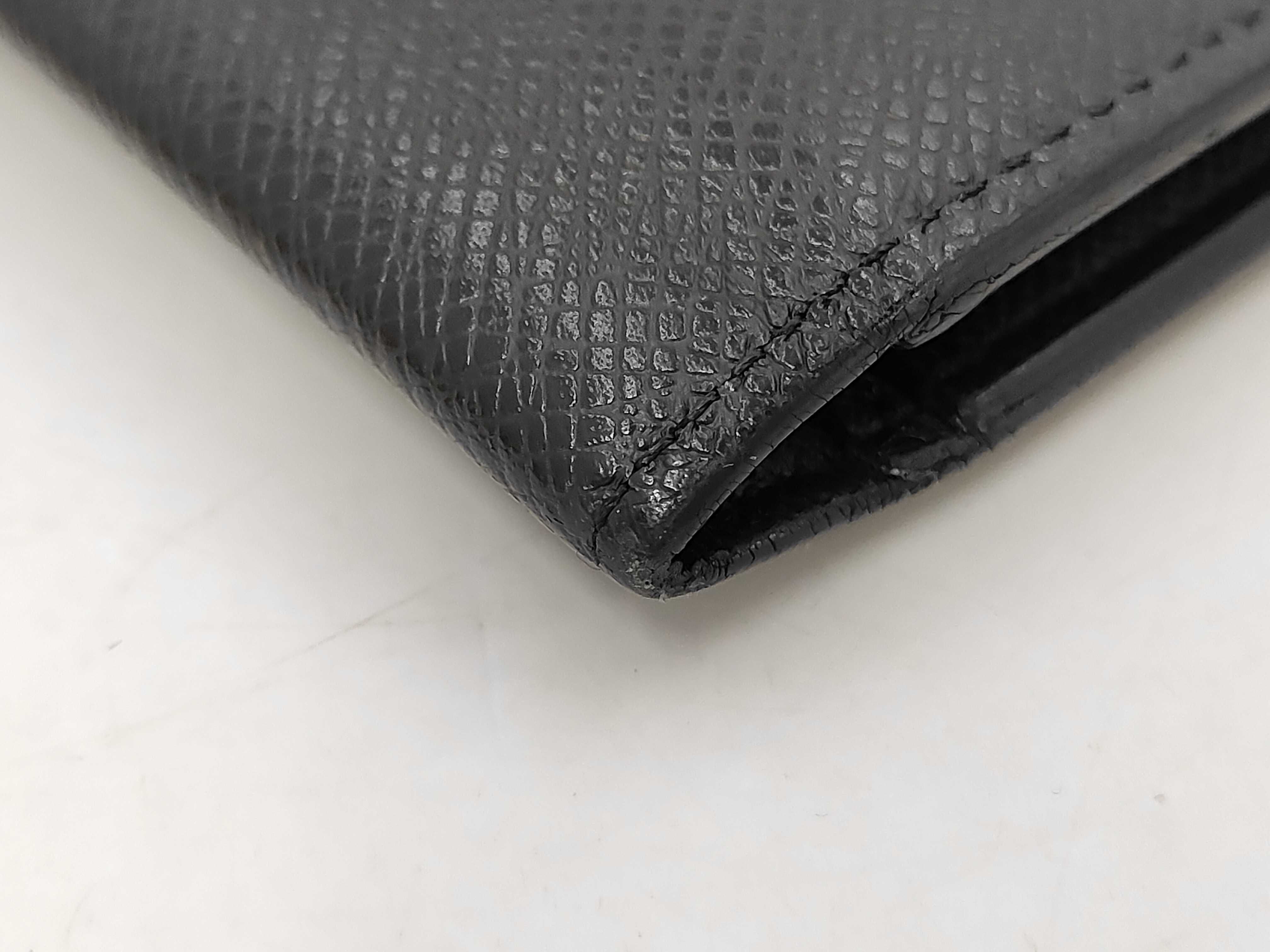 LV wallet — view 3