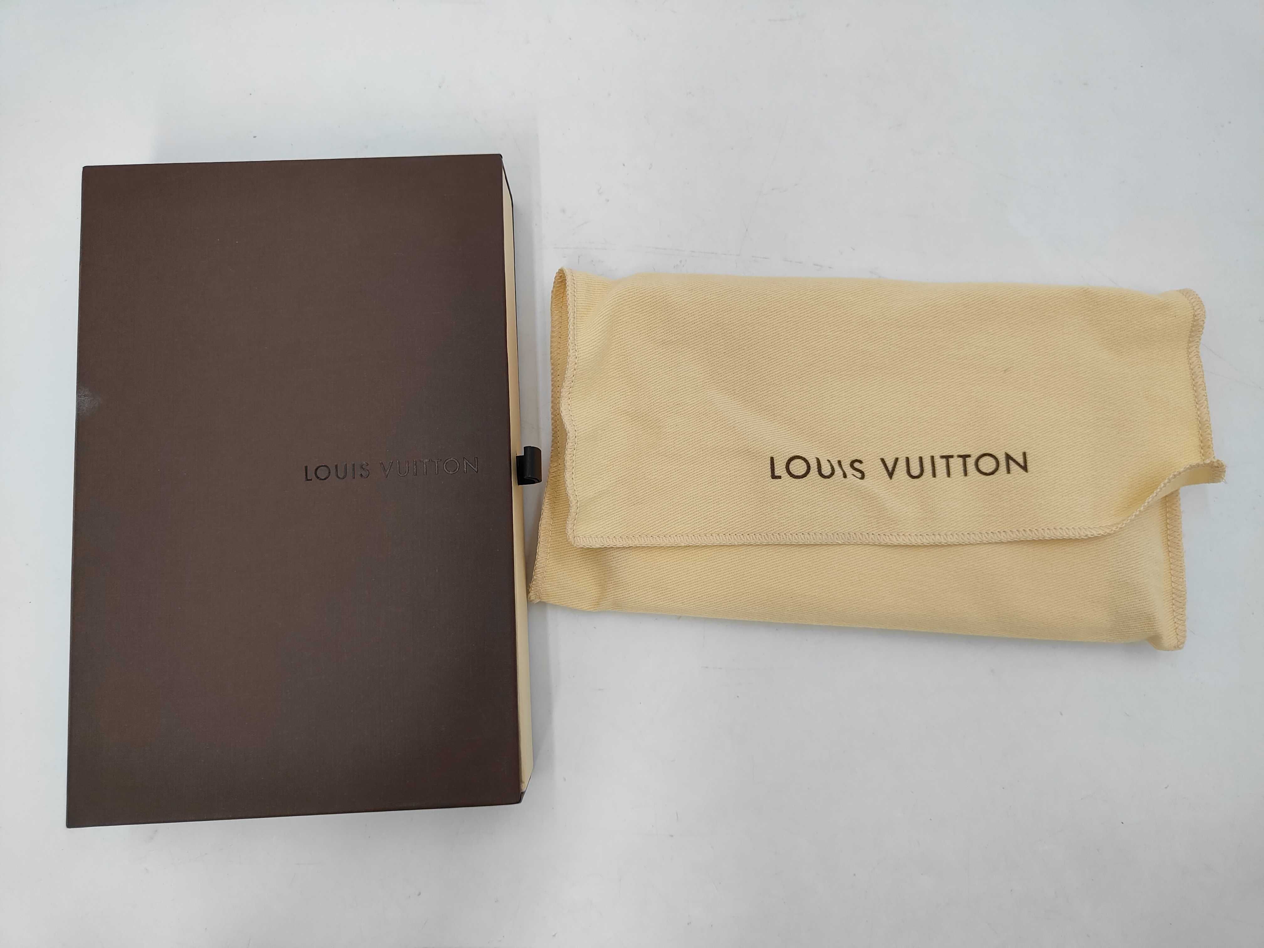 LV wallet — view 9