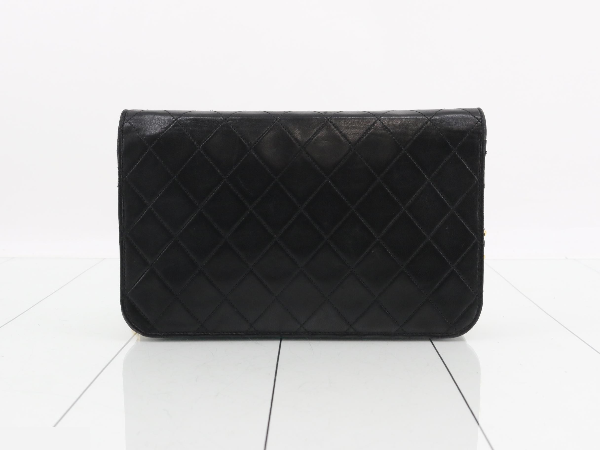 Matelassé (bag) - Shoulder bag — view 2