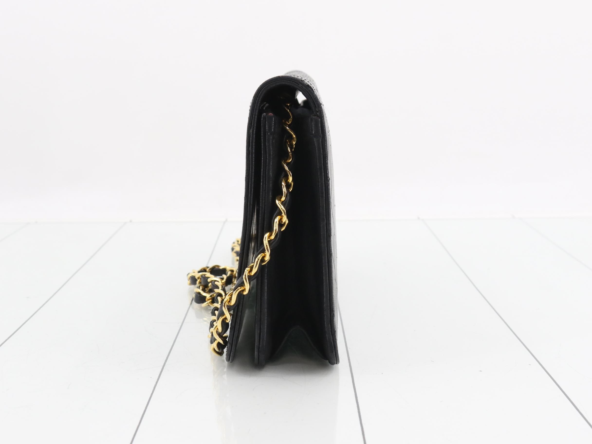 Matelassé (bag) - Shoulder bag — view 3