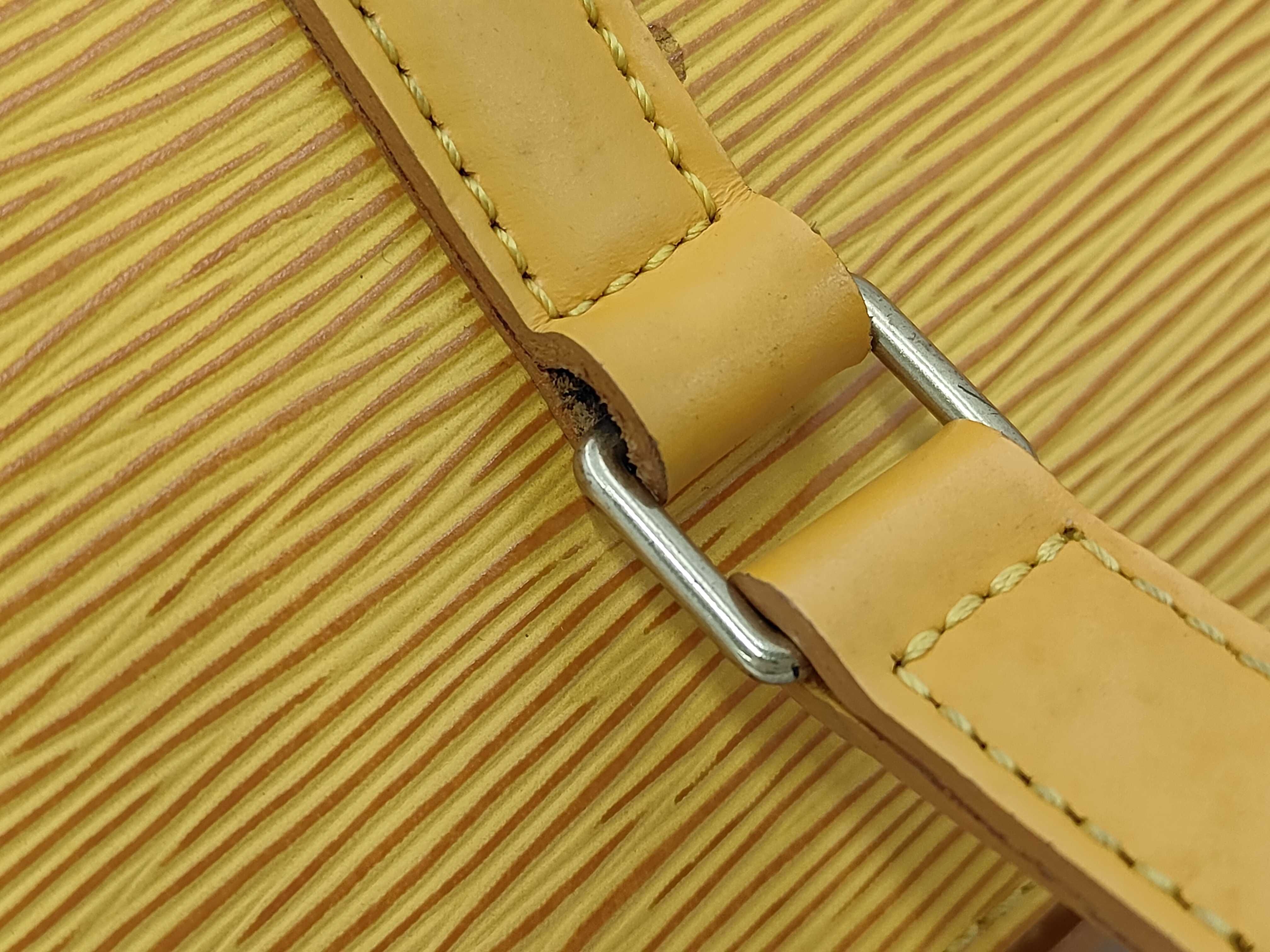 Epi Louis Vuitton Soufflot Handbag Epi M52229 Handbag — view 7