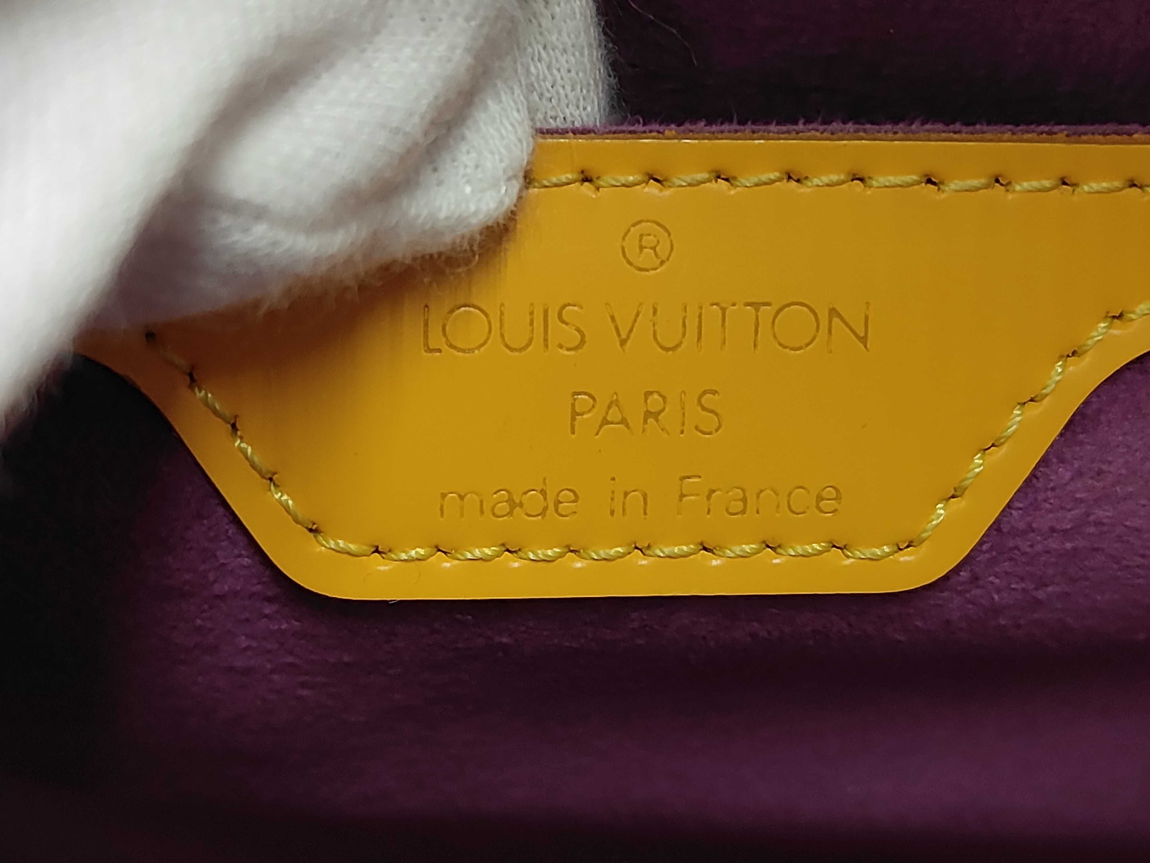 Epi Louis Vuitton Soufflot Handbag Epi M52229 Handbag — view 9