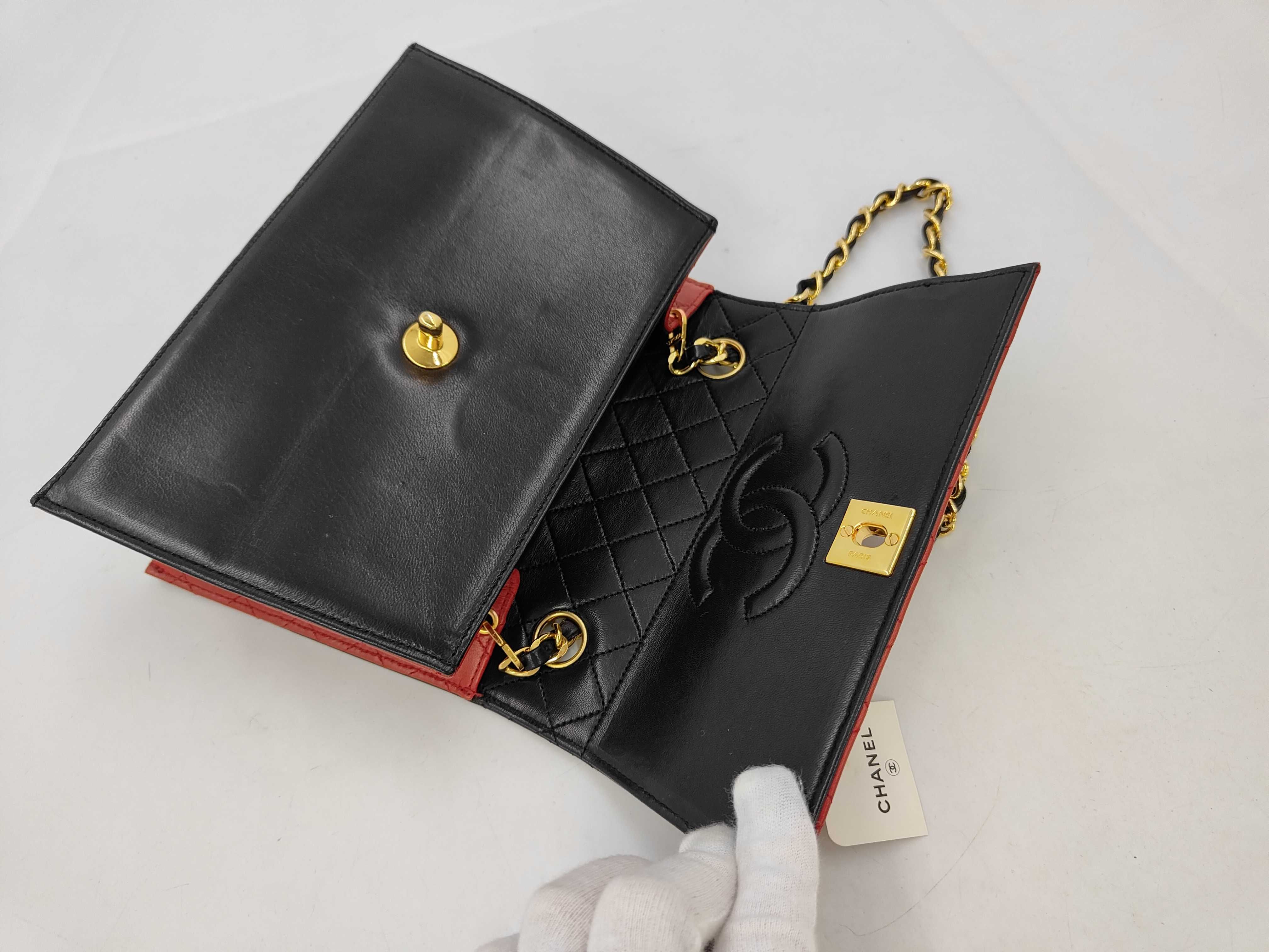 Lambskin Bicolor Chain Turnlock Shoulder Bag (Series 1) — view 8