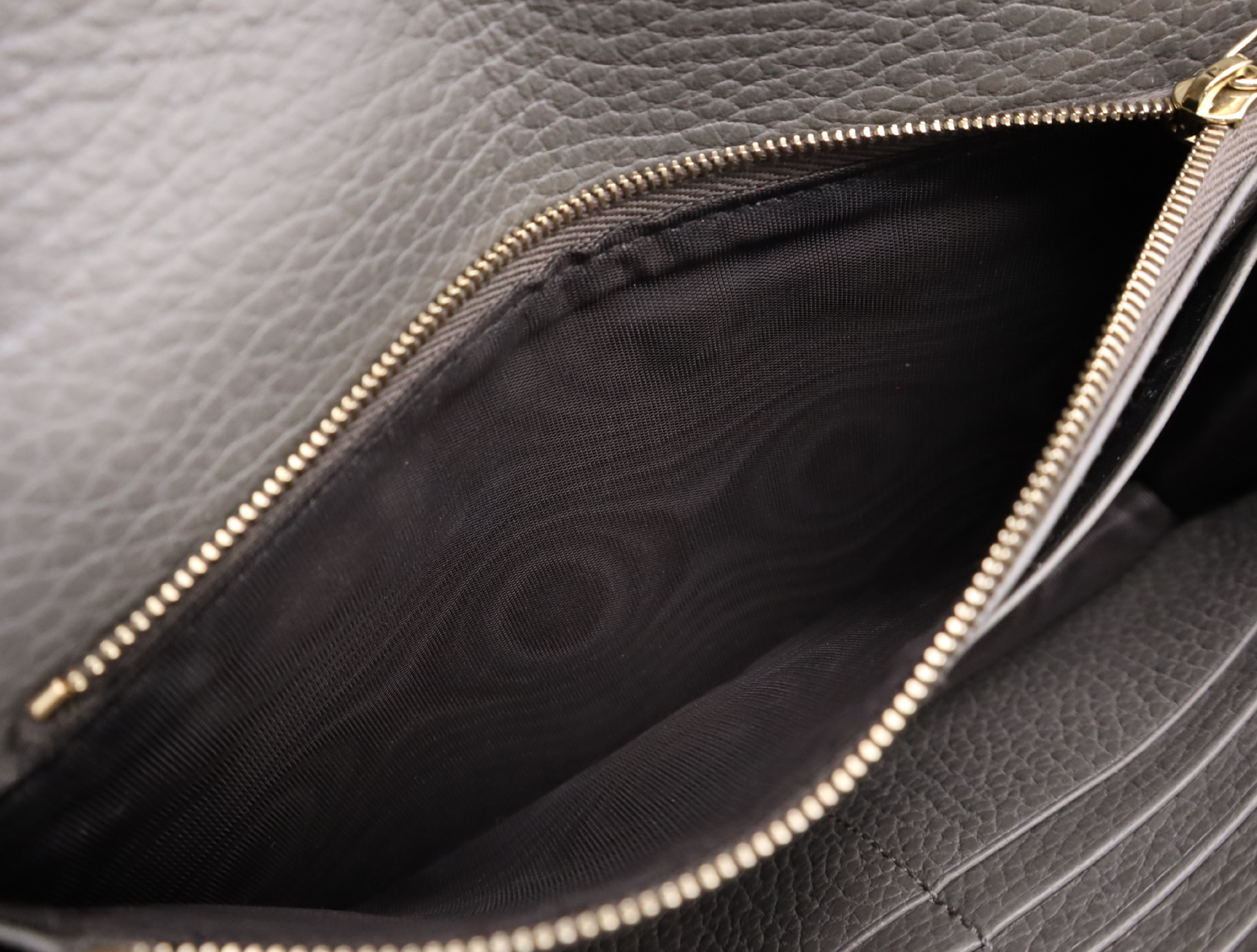 Leather Interlocking Chain Shoulder Wallet with Dust Bag, Gray Shoulder Bag — view 12