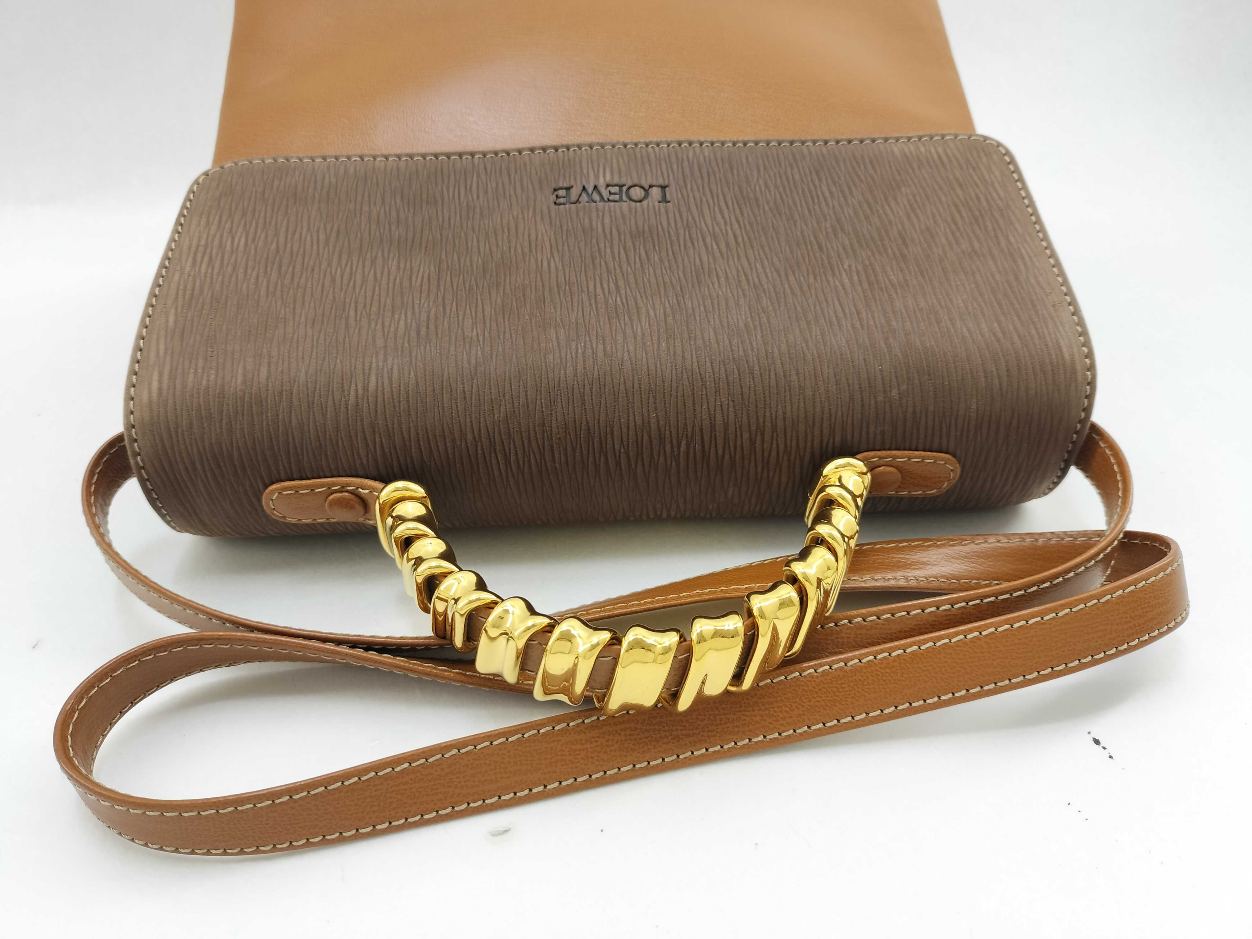 Velázquez Les Brown 2-Way Handbag with Stud — view 10