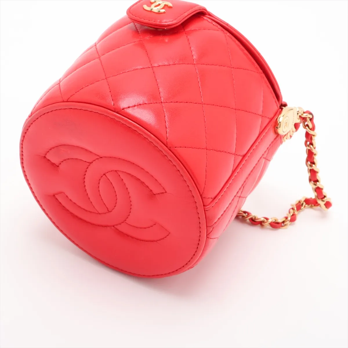 Matelassé Lambskin Chain Shoulder Bag Vanity Case Red Gold Hardware ELG8LC78 Random Serial Number — view 3