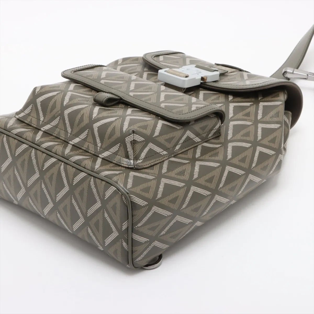 Hit the Road PVC x Leather Shoulder Bag Khaki Outlet — view 3