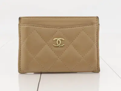 Matelassé card case
