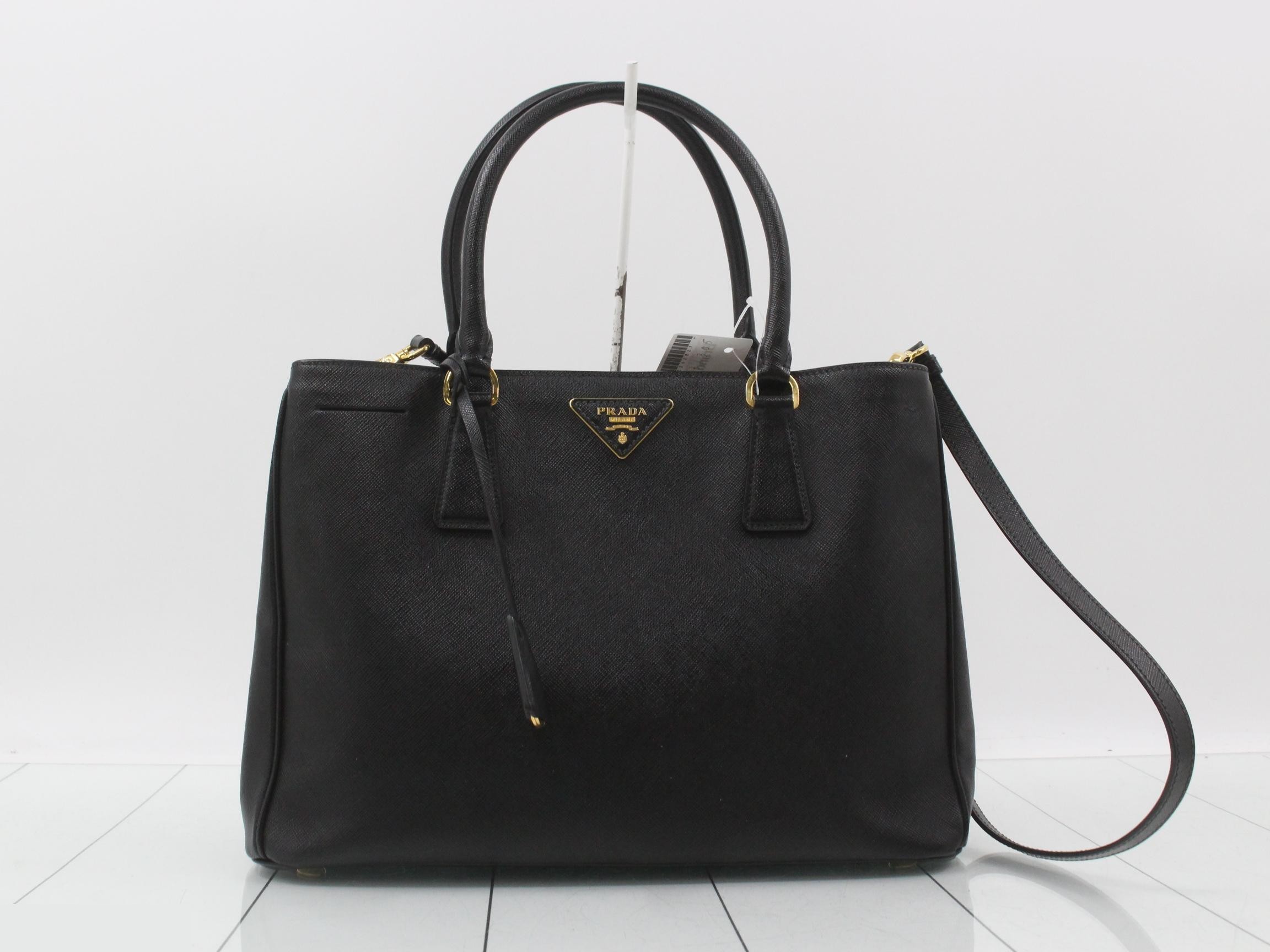 Saffiano Triangle Plate 2-Way Shoulder/Handbag