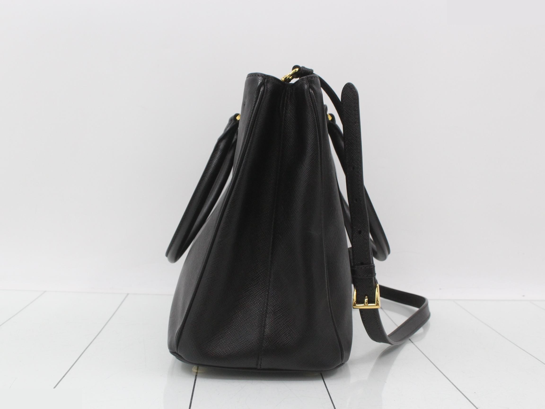Saffiano Triangle Plate 2-Way Shoulder/Handbag — view 4