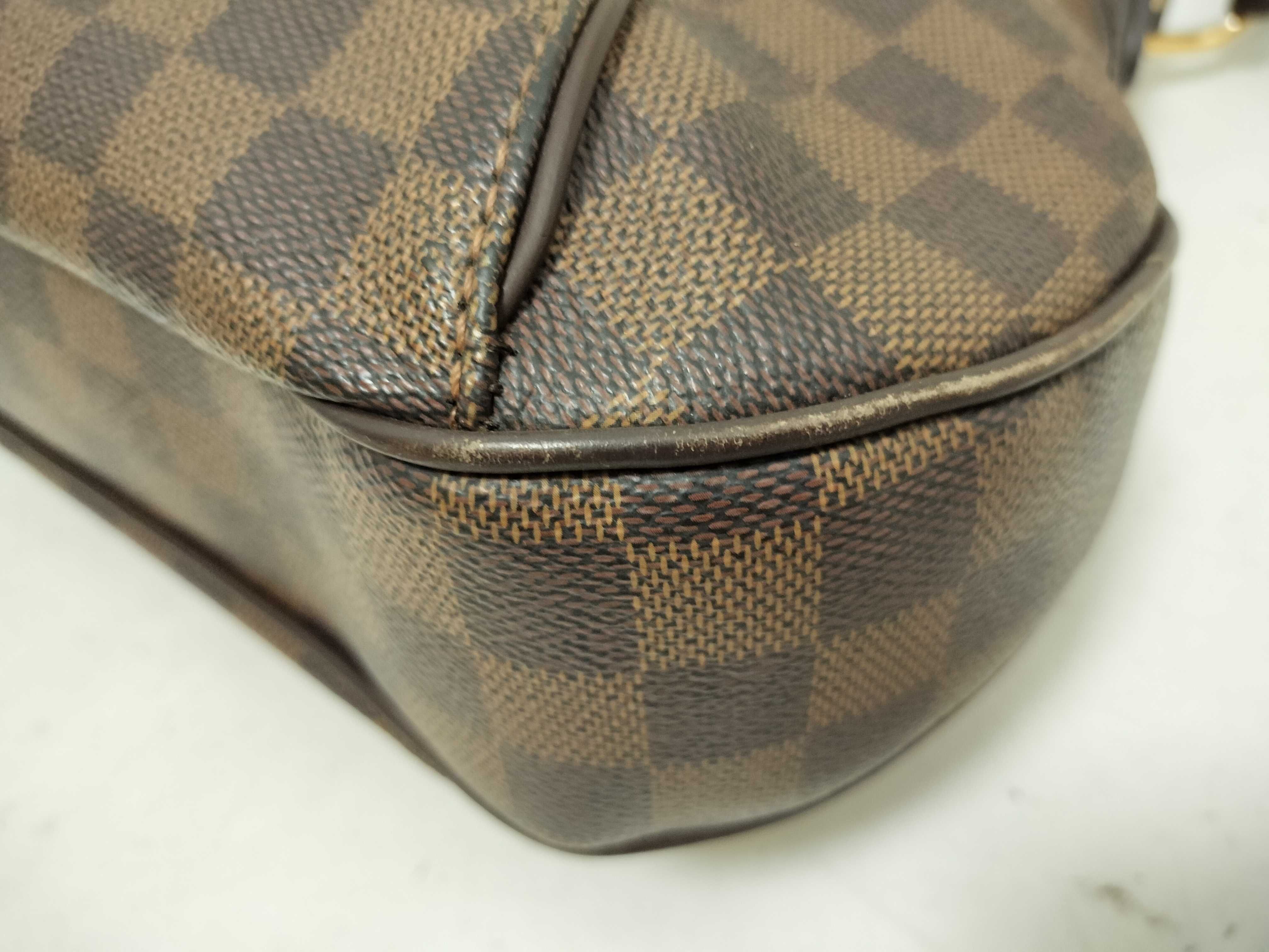 Damier PH- Damier Ebene Thames GM Shoulder Bag Brown Canvas — view 7
