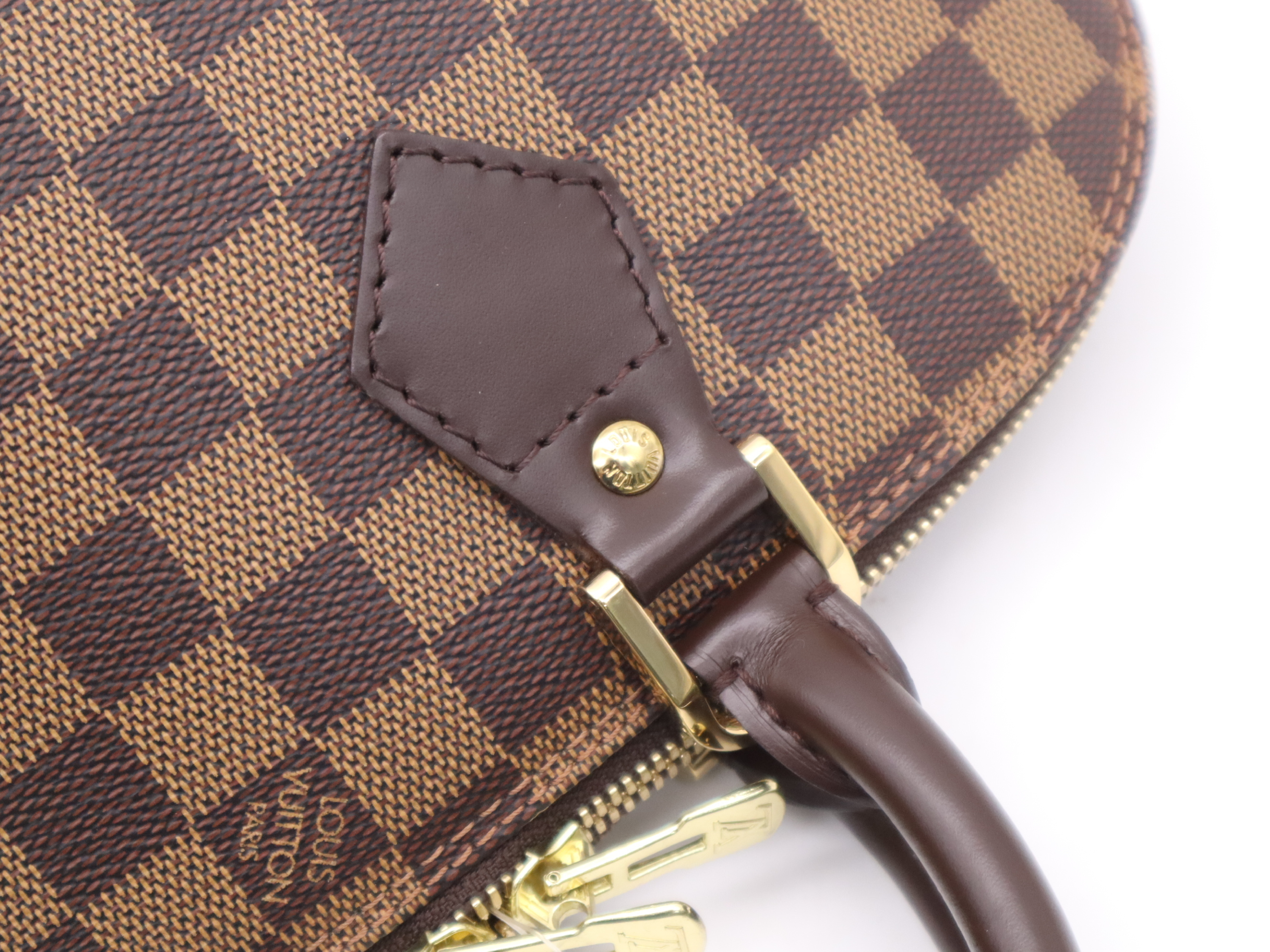 N51131 Damier Alma Handbag with Padlock and 2 Keys — view 8