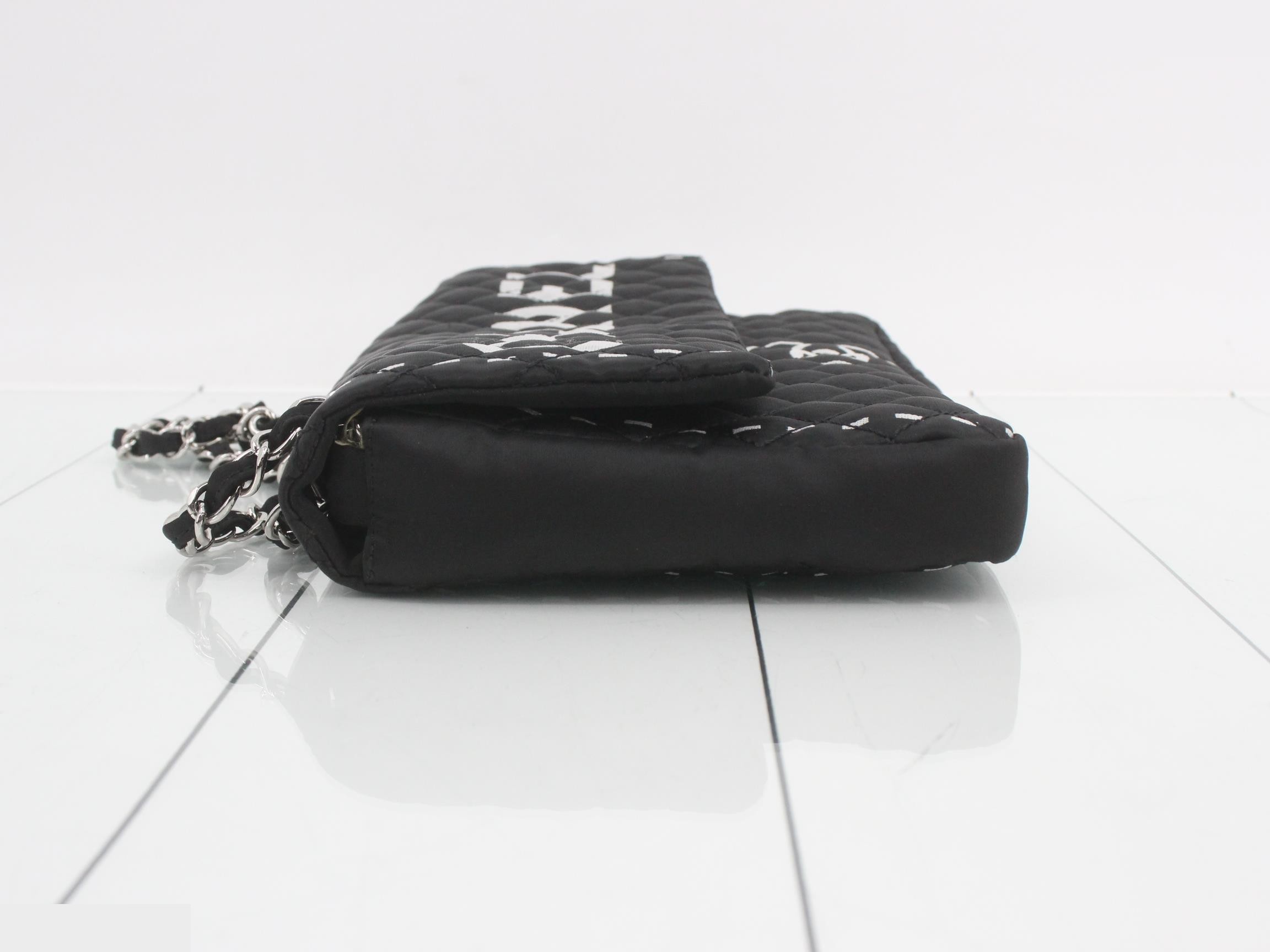 Logo nylon chain shoulder bag, model number 11. — view 4