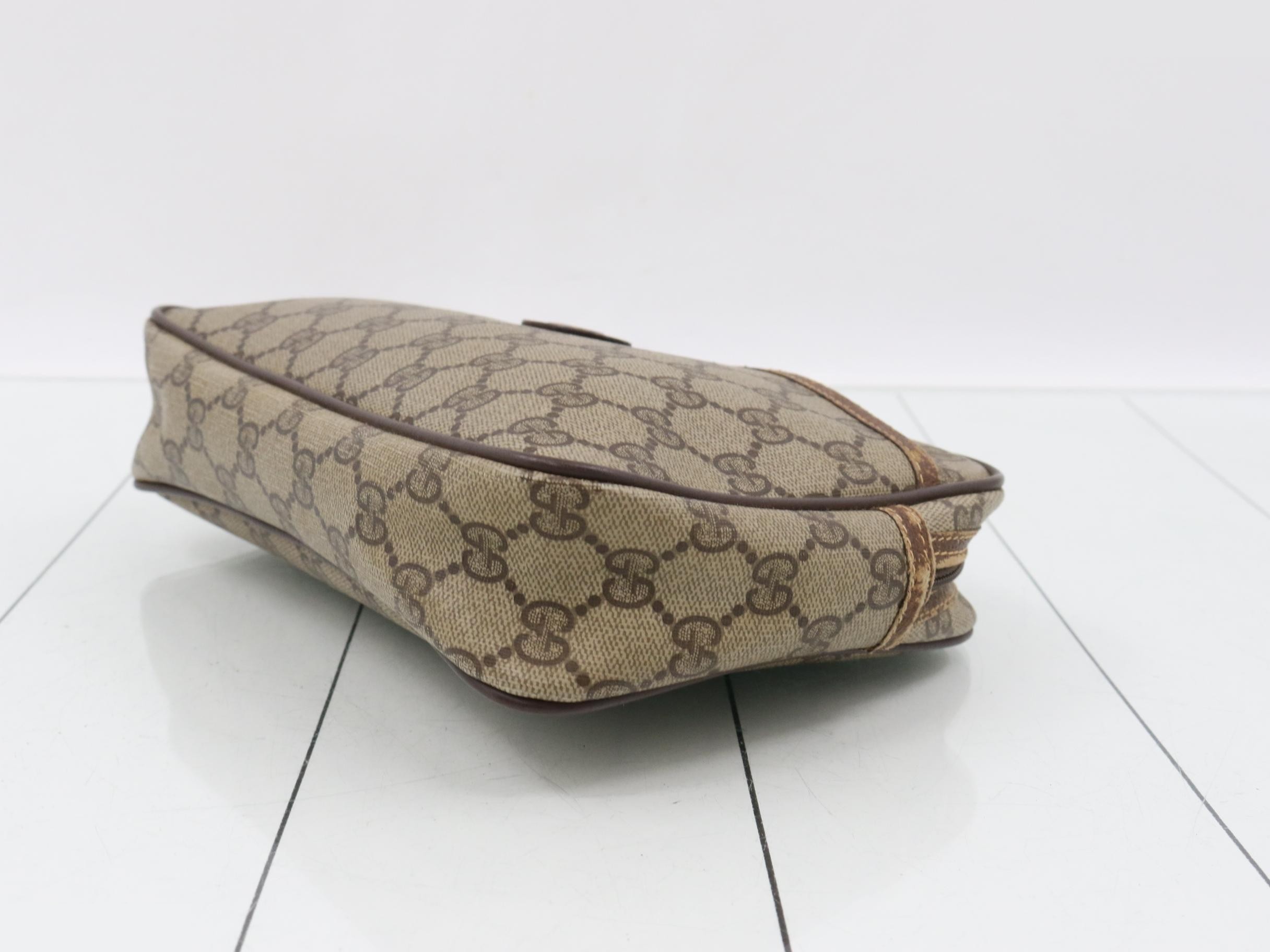 Old Gucci GG Plus Clutch Bag — view 6