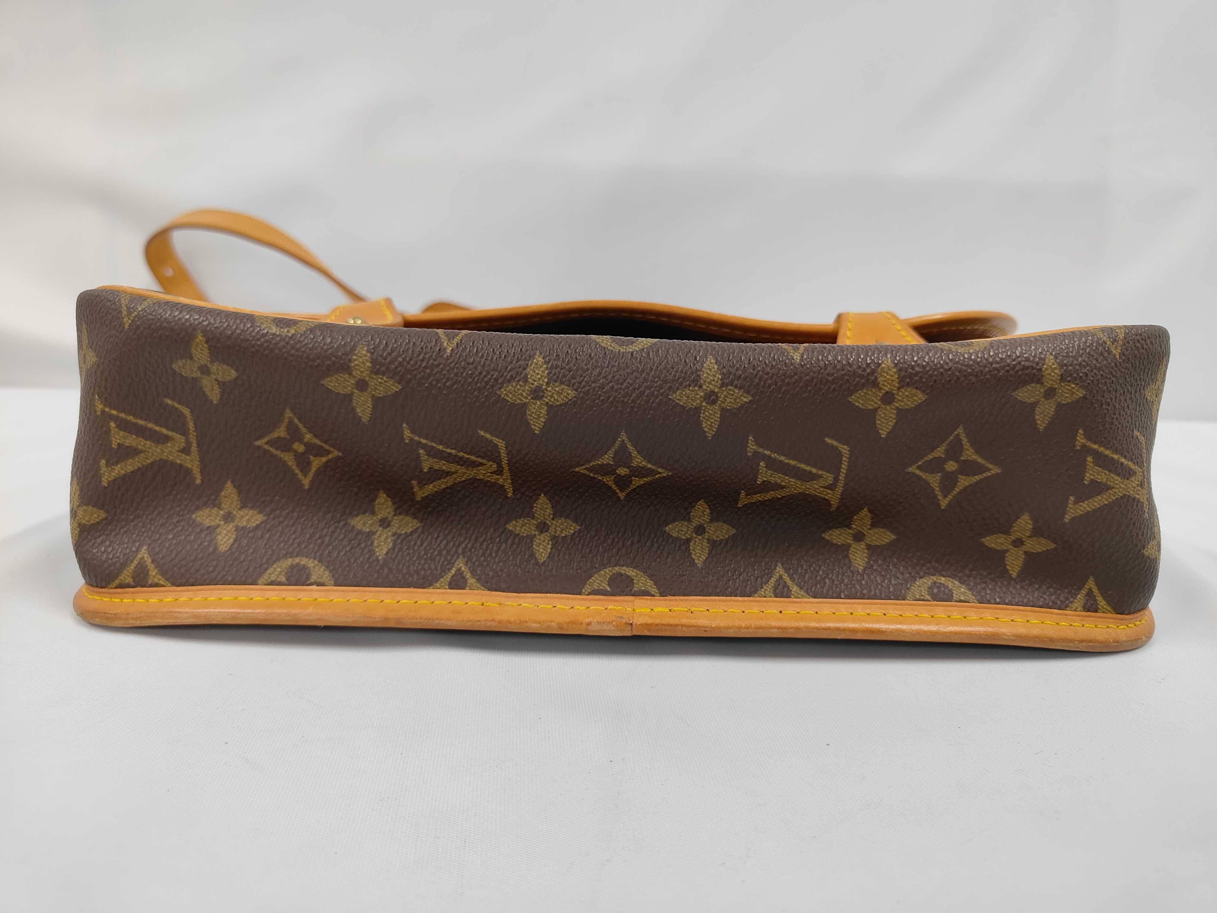 M42247 Monogram Gibecière MM Shoulder Bag — view 3