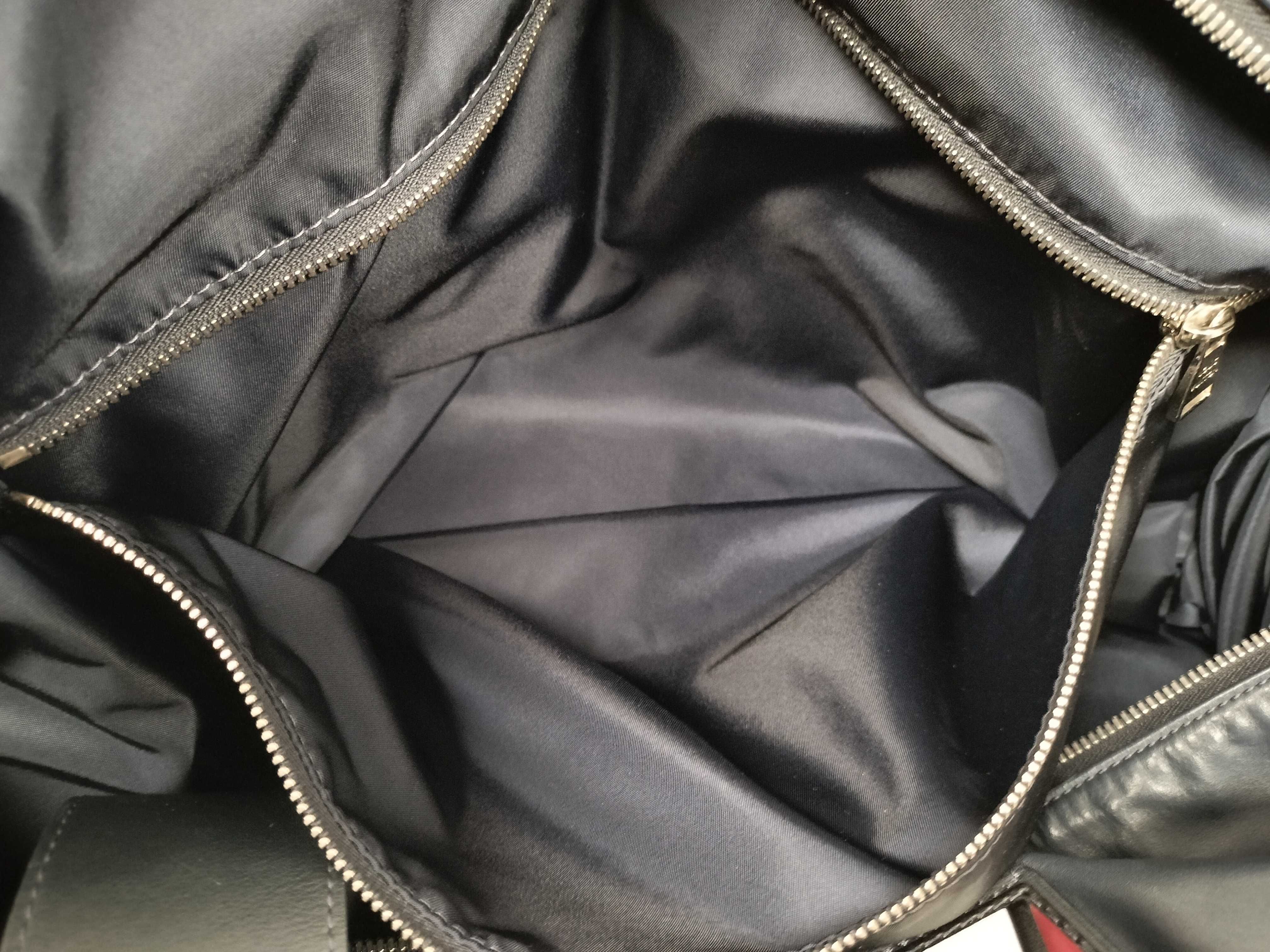 V-Line Start Tote MM Boston Bag — view 12