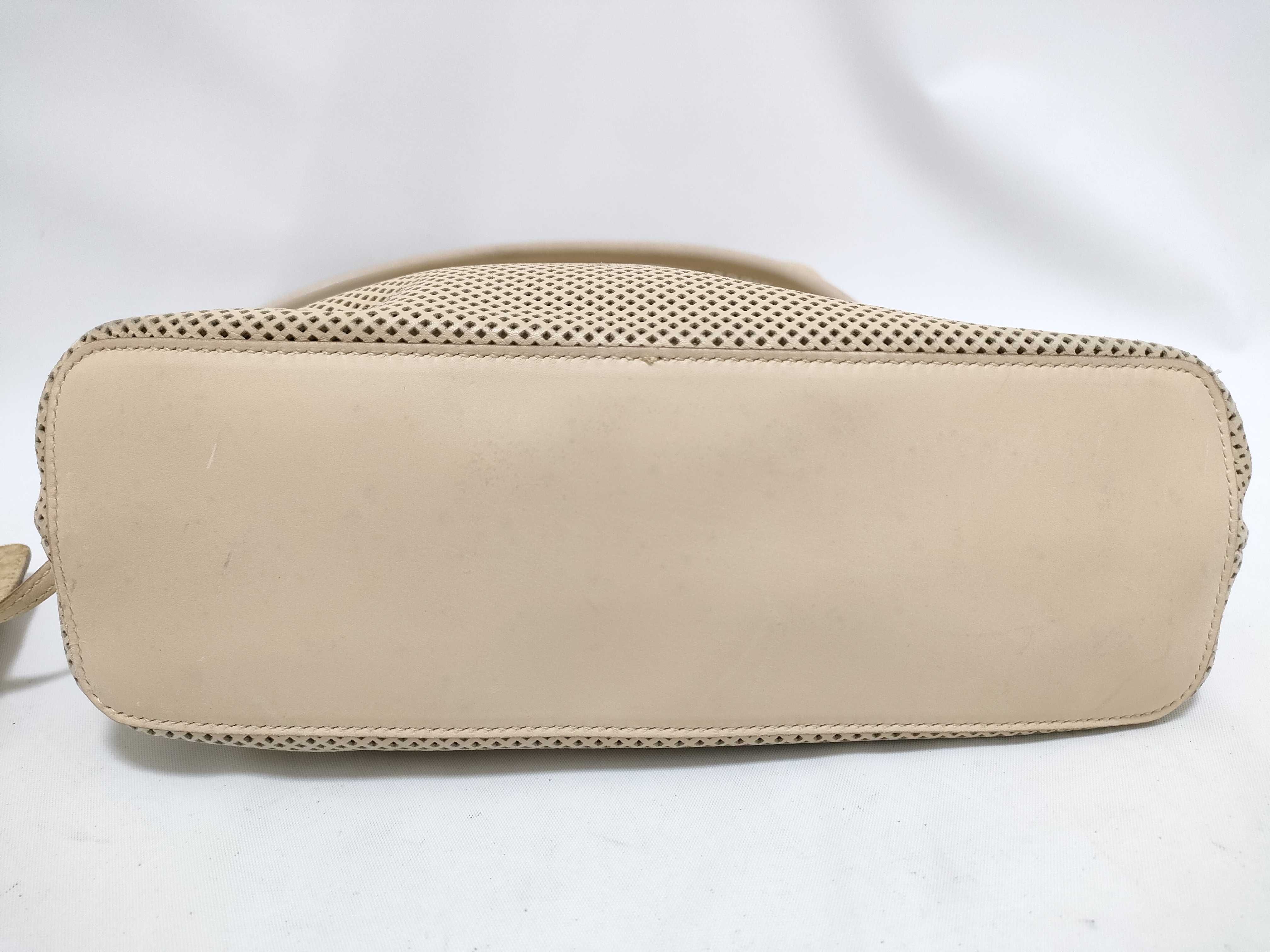 handbag — view 7