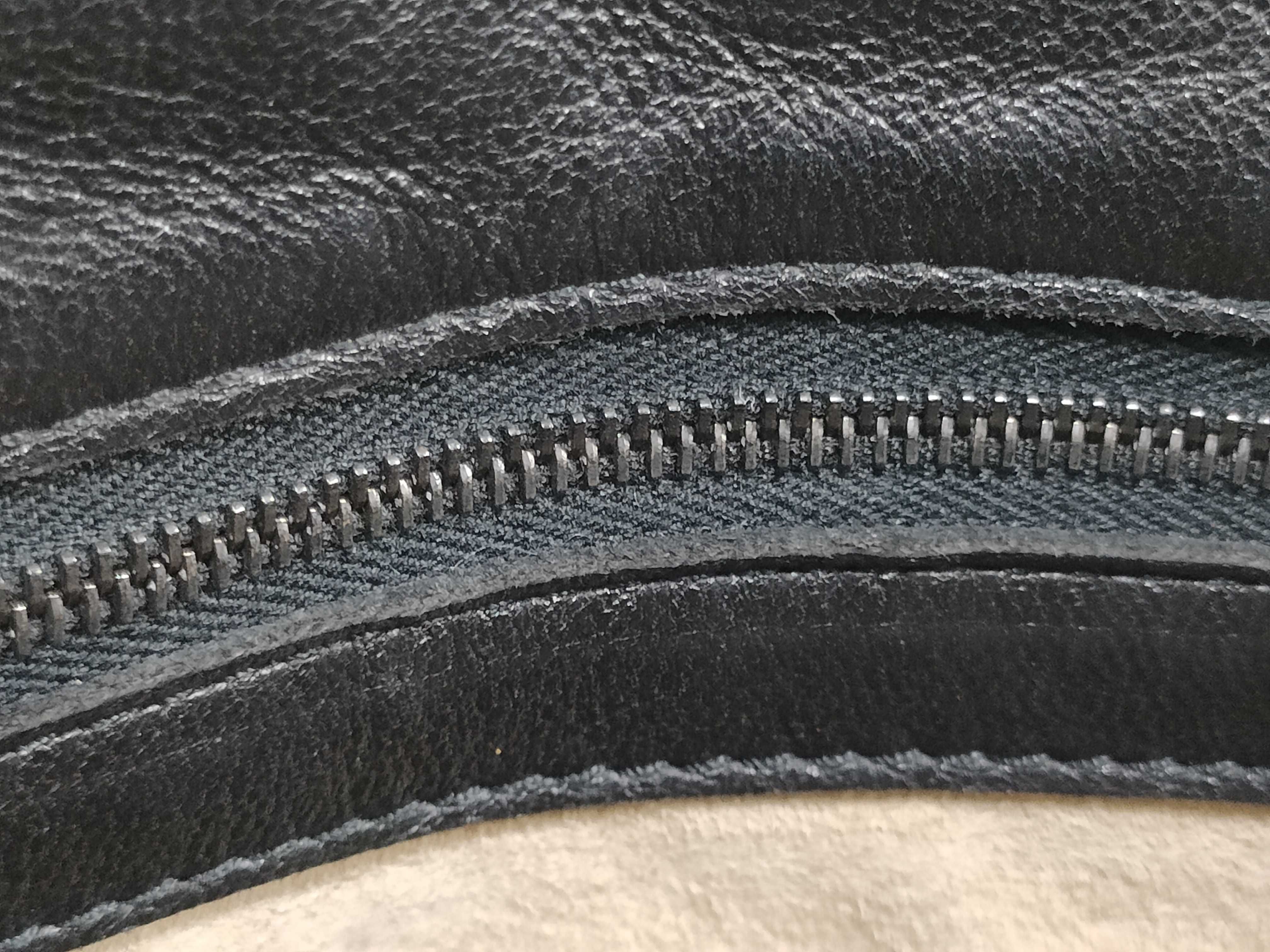 Intrecciato/Black Handbag — view 10