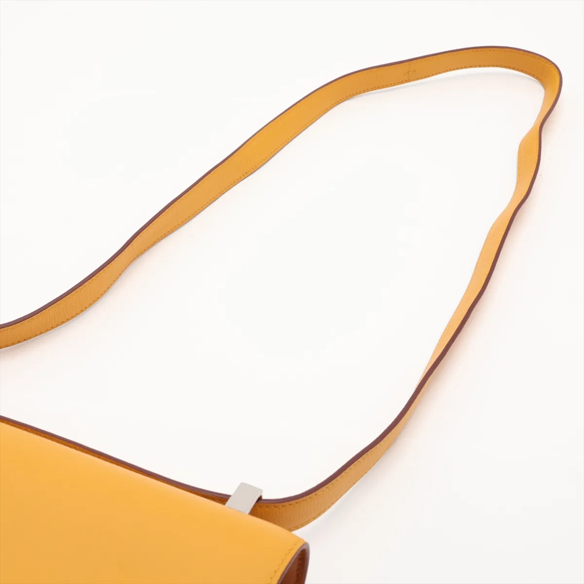 [Individually packaged] Hermes Constance 3 24 Verso Evercolor Jaune Ambre x Natural Sable Silver Hardware Z: 2021 — view 5