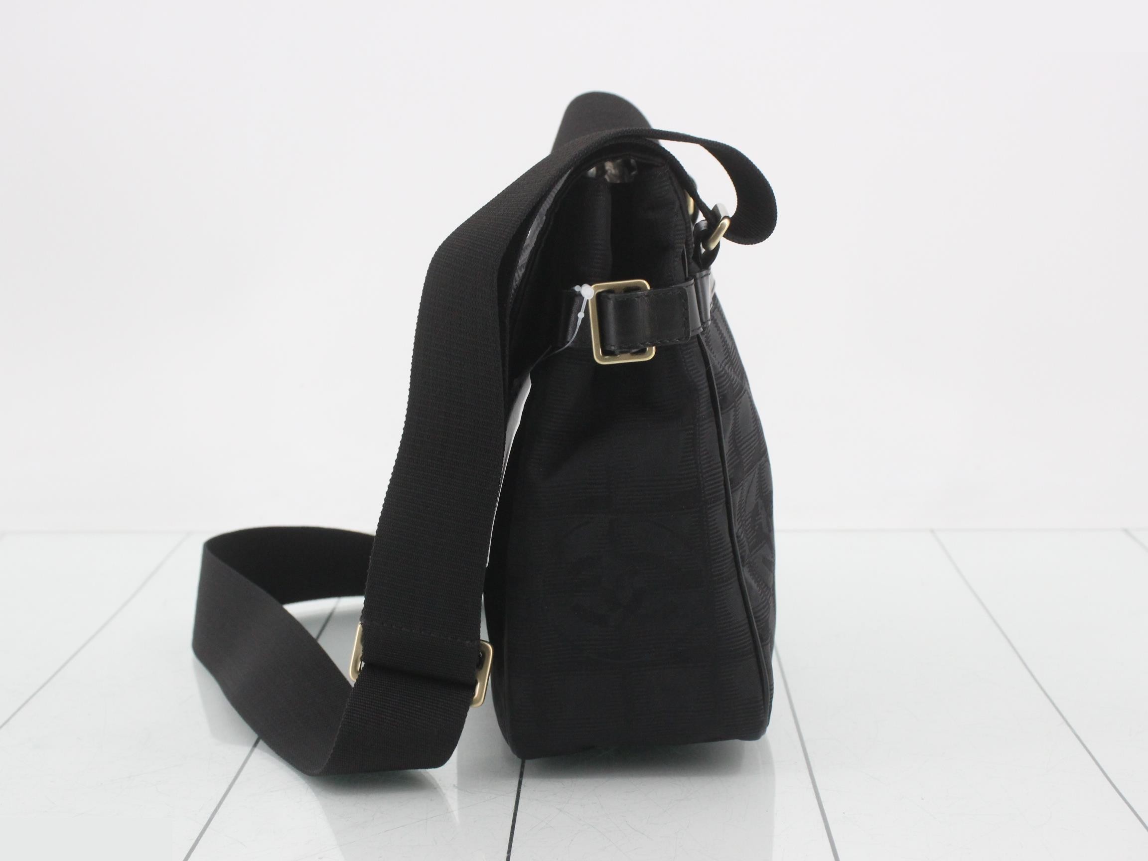 New Travel Shoulder Bag — view 3