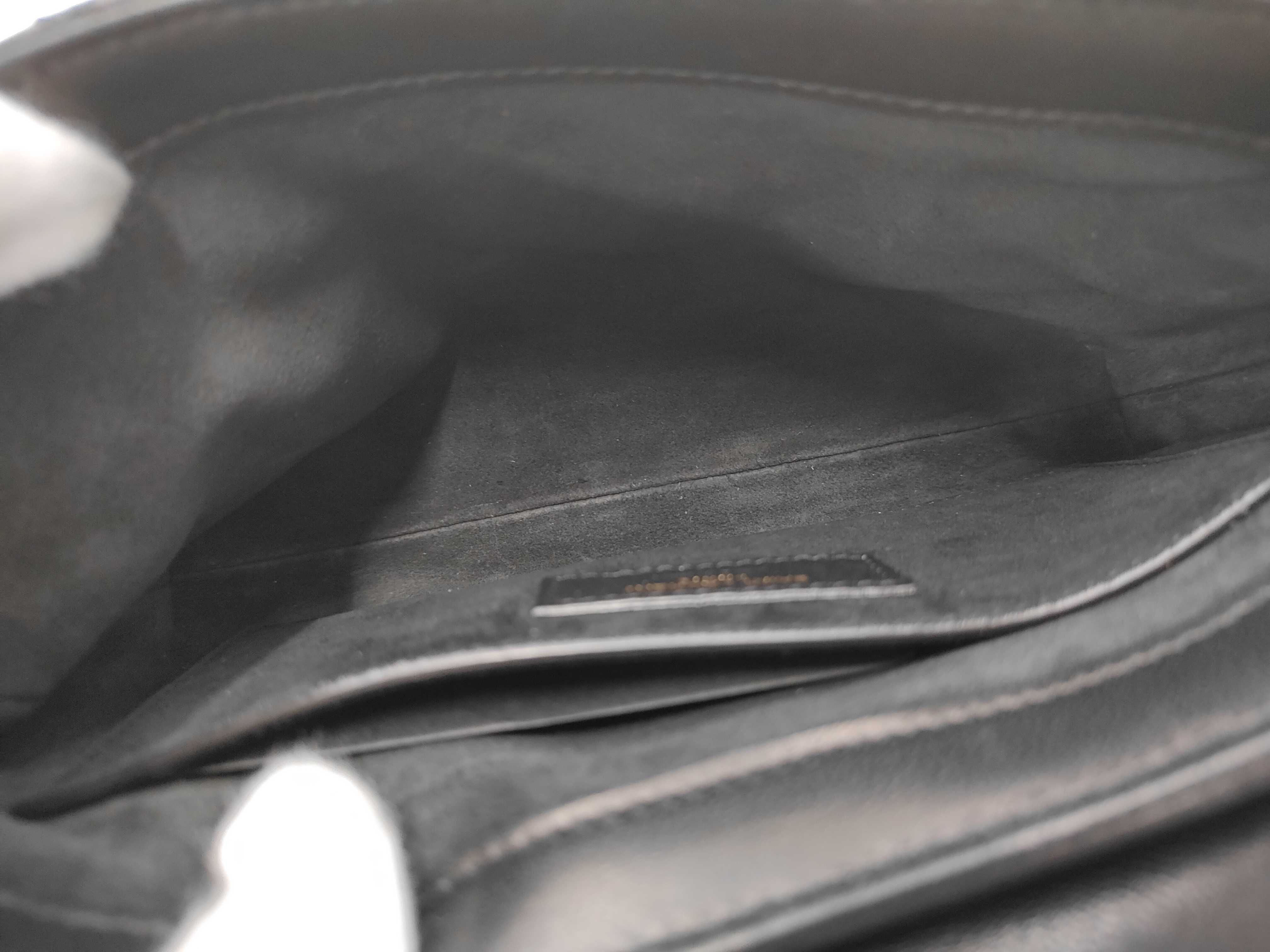 Hobo Handbag Shoulder Bag — view 9