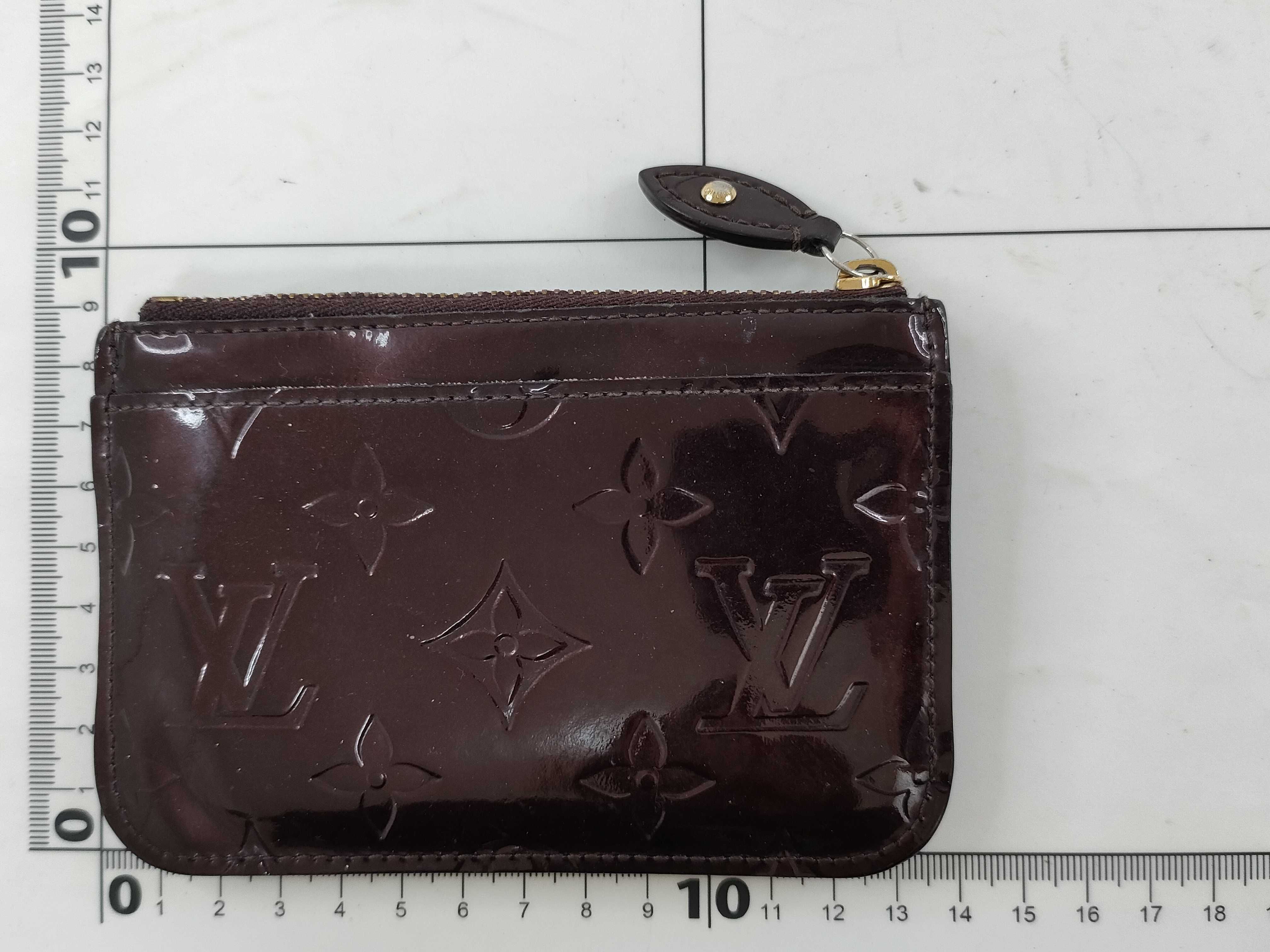 Vernis M93557 Pochette Clé Amarante Coin Case — view 2
