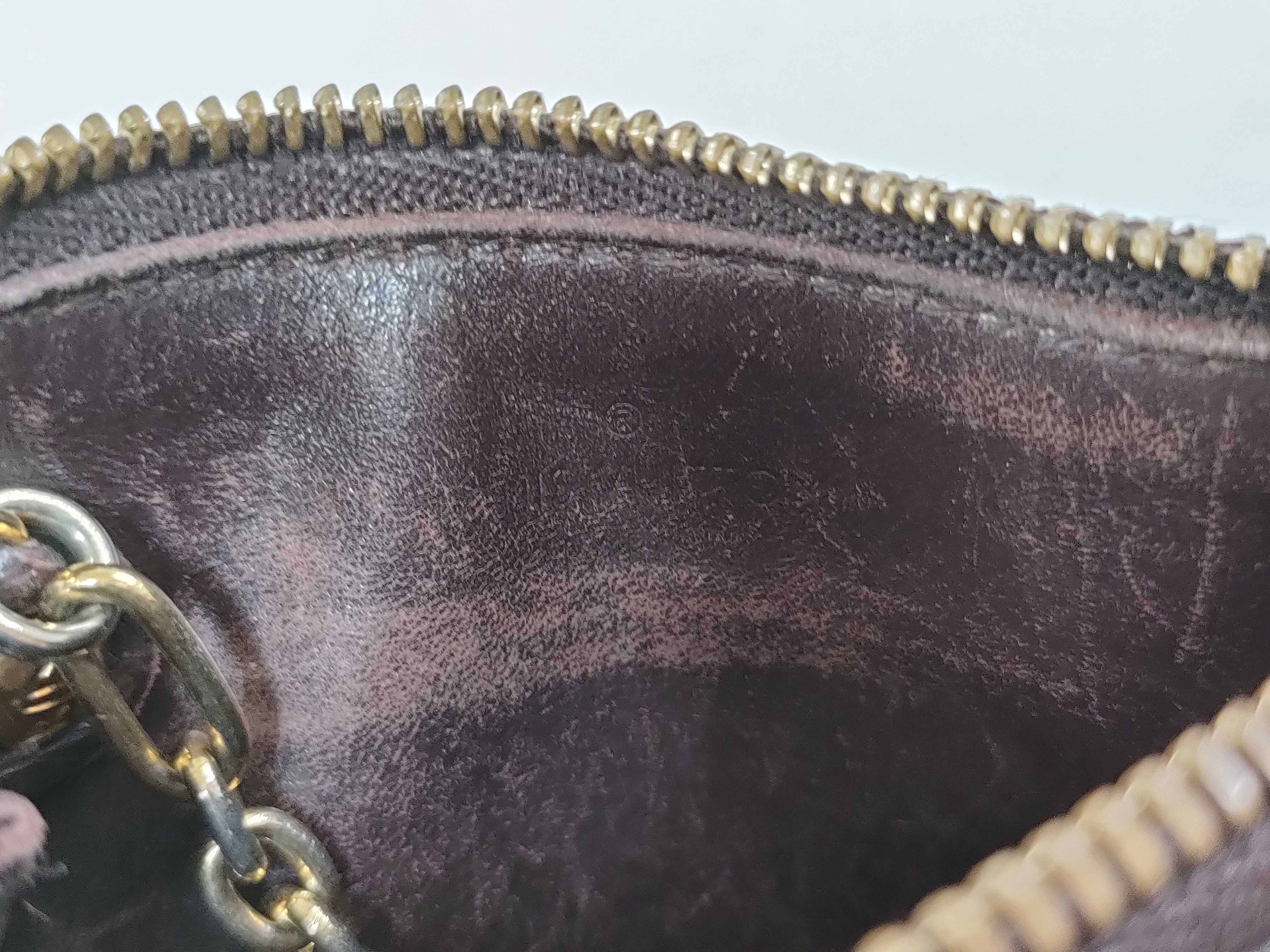Vernis M93557 Pochette Clé Amarante Coin Case — view 13