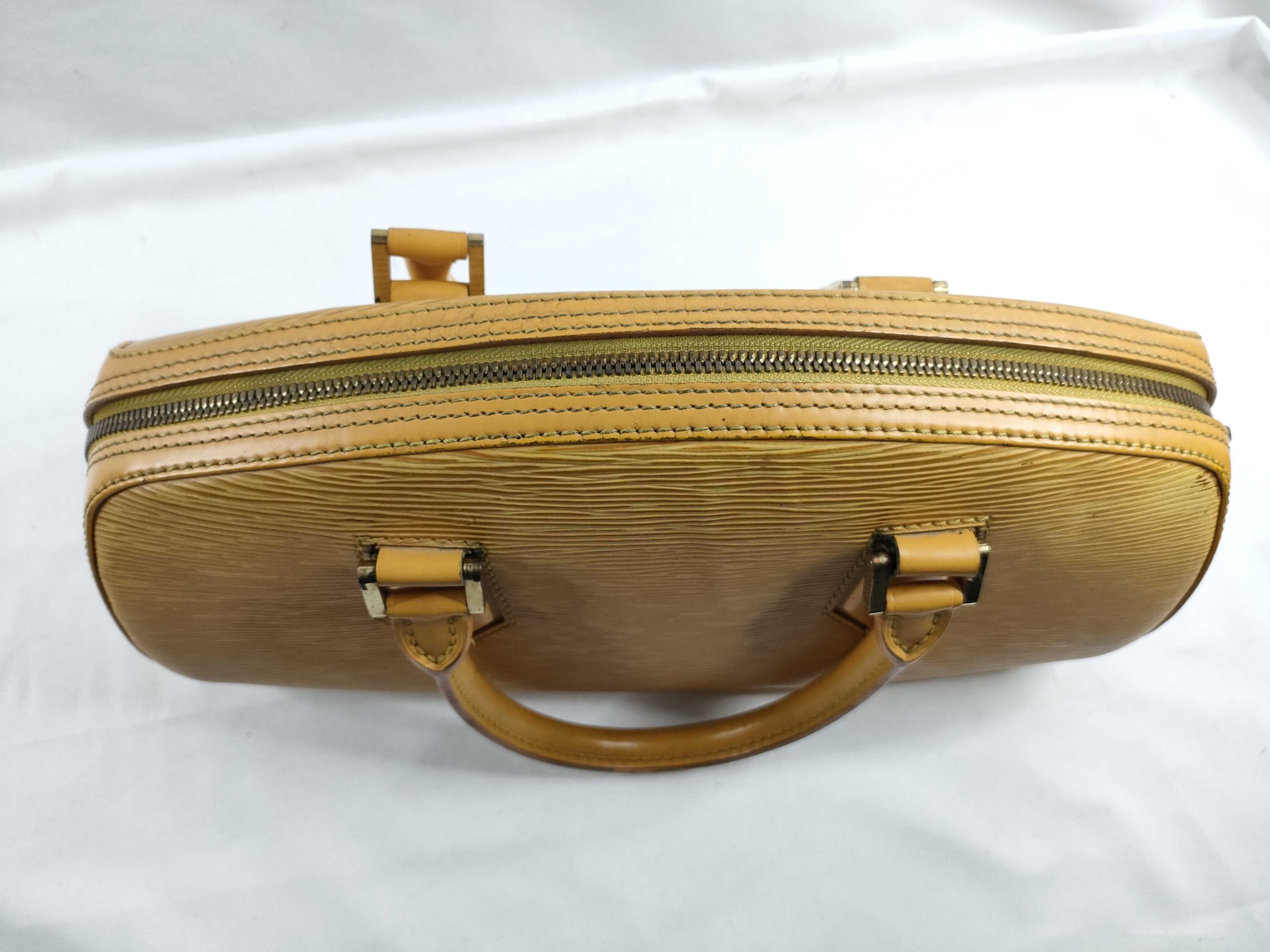Epi Jasmine Epi Tassili Yellow Handbag — view 10