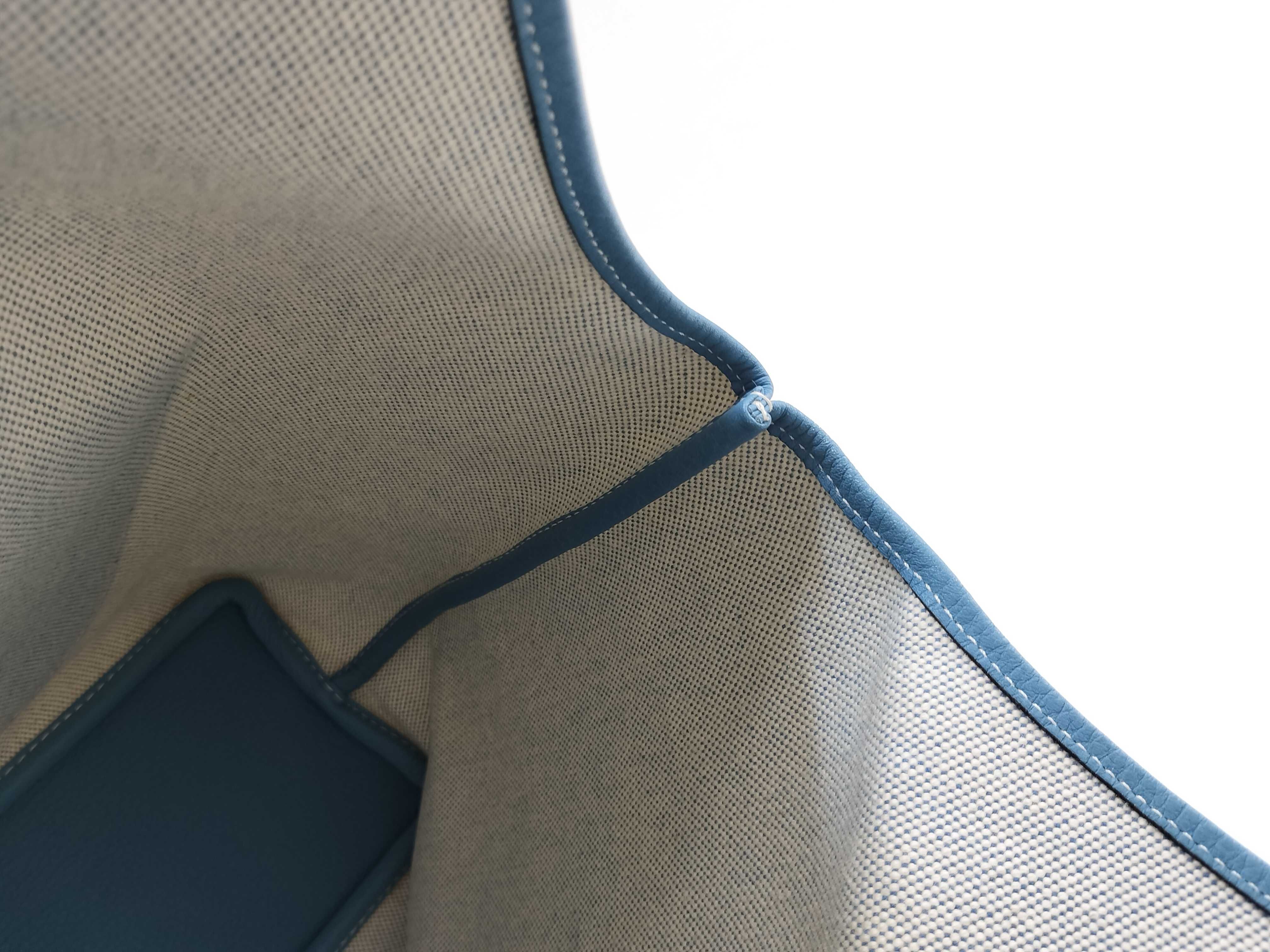 Jardinier PM Blue Jean Tote Bag — view 10