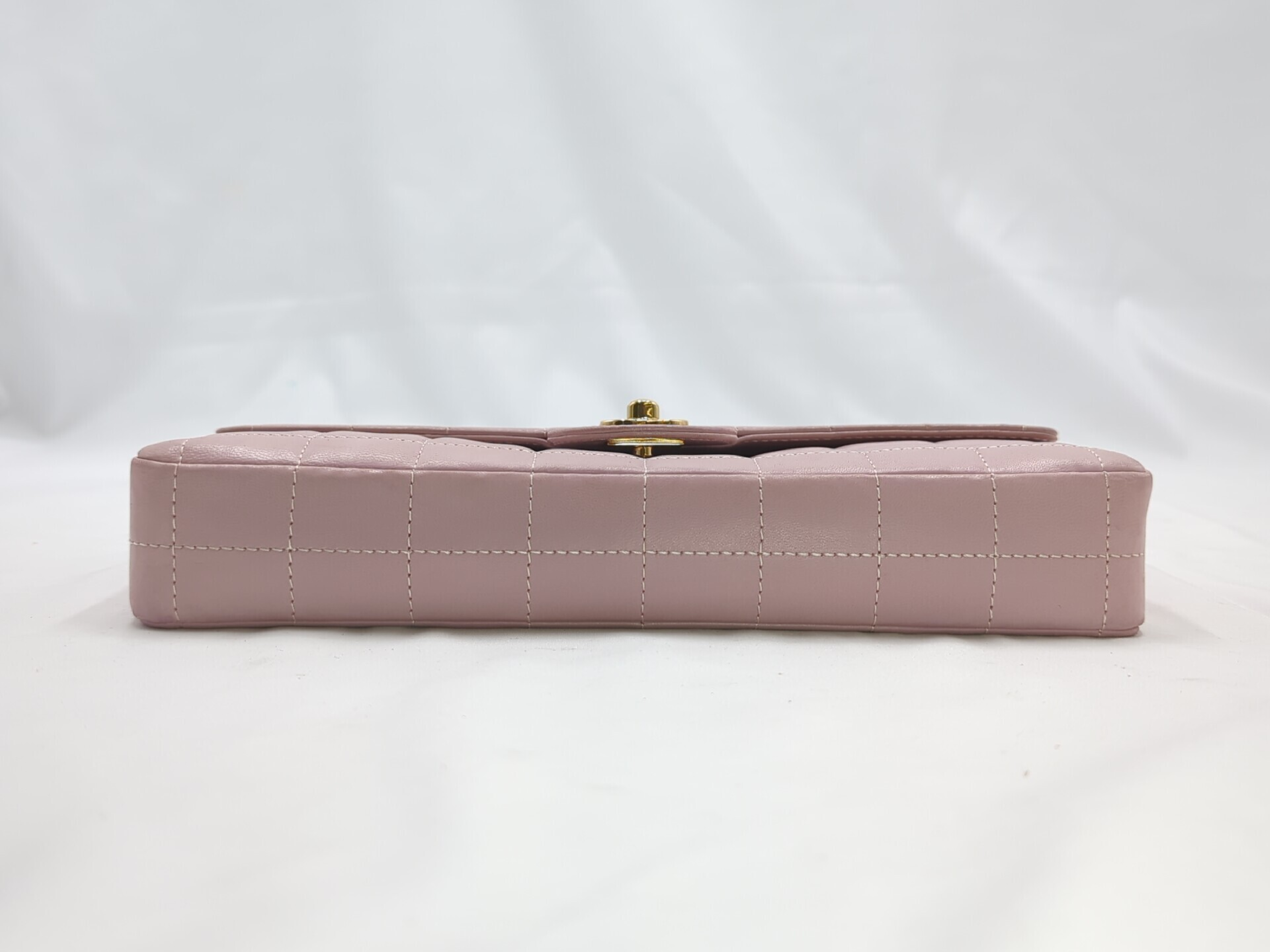 Chocolate Bar Single Chain Shoulder Bag, Pink, Gold Hardware, Series 7 — view 5