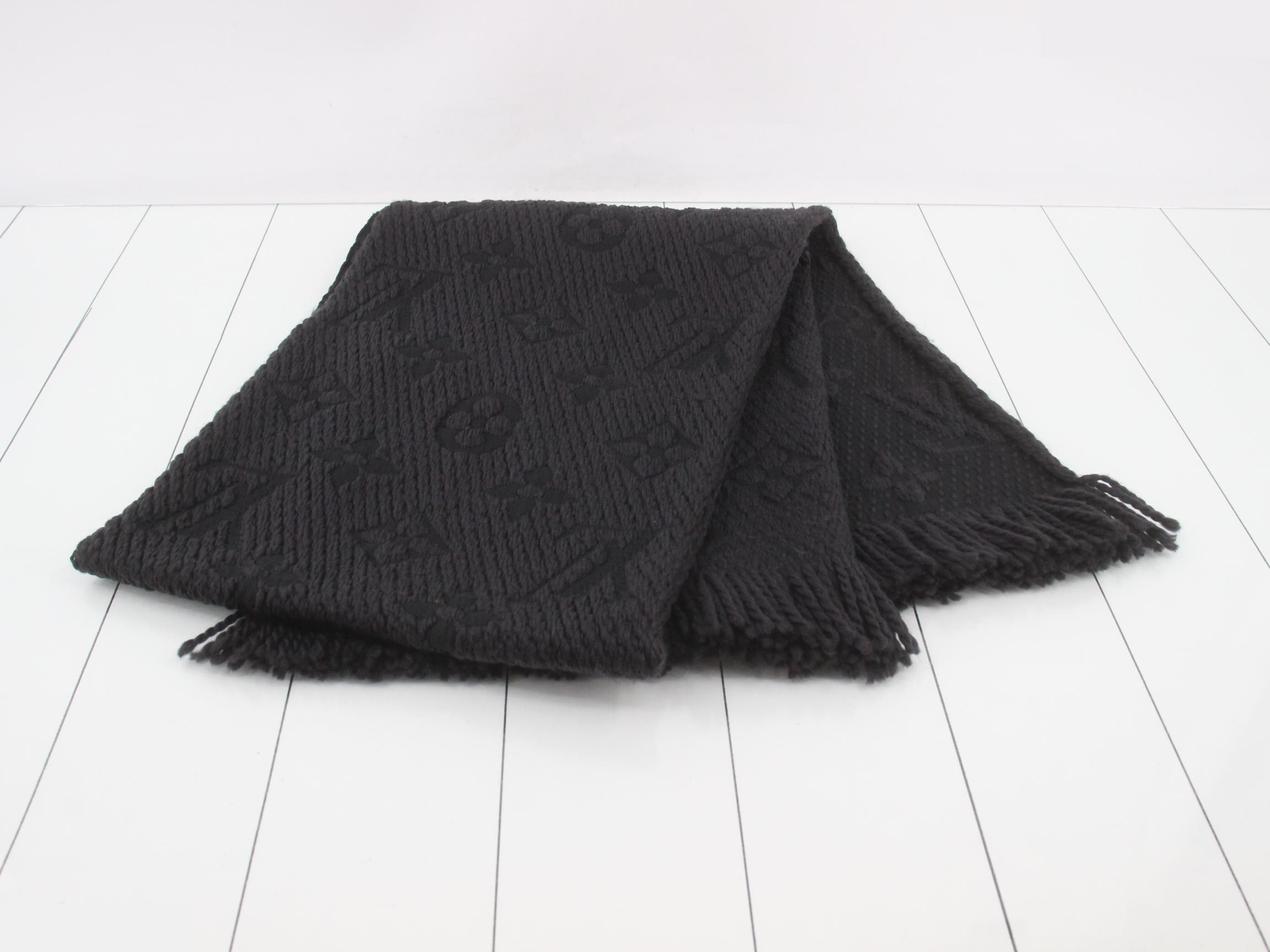 Monogram Echarpe Logo Mania Scarf with Tag — view 3