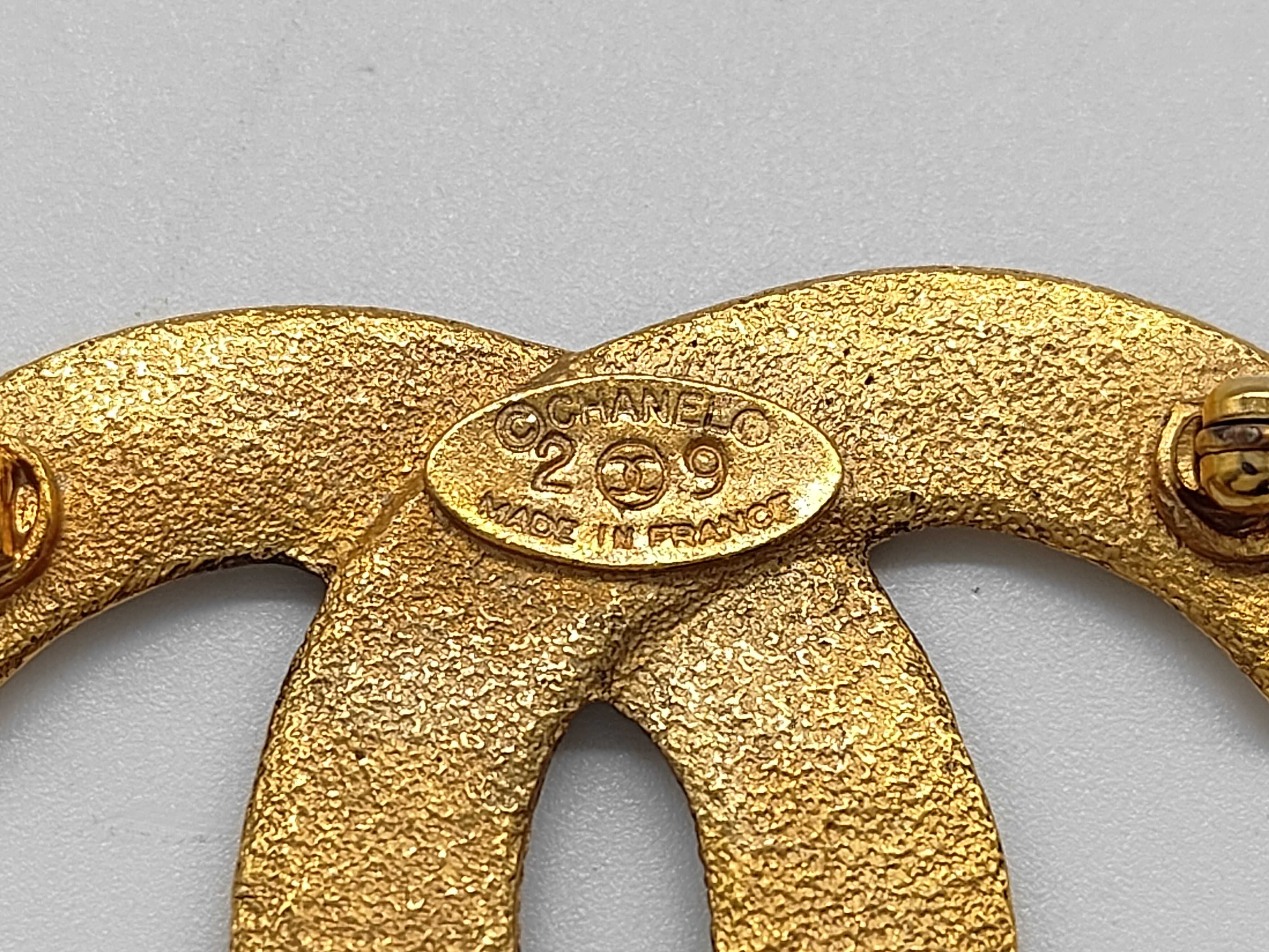 Brooch with Box, featuring six Coco Marks within a Coco Mark design. — view 4