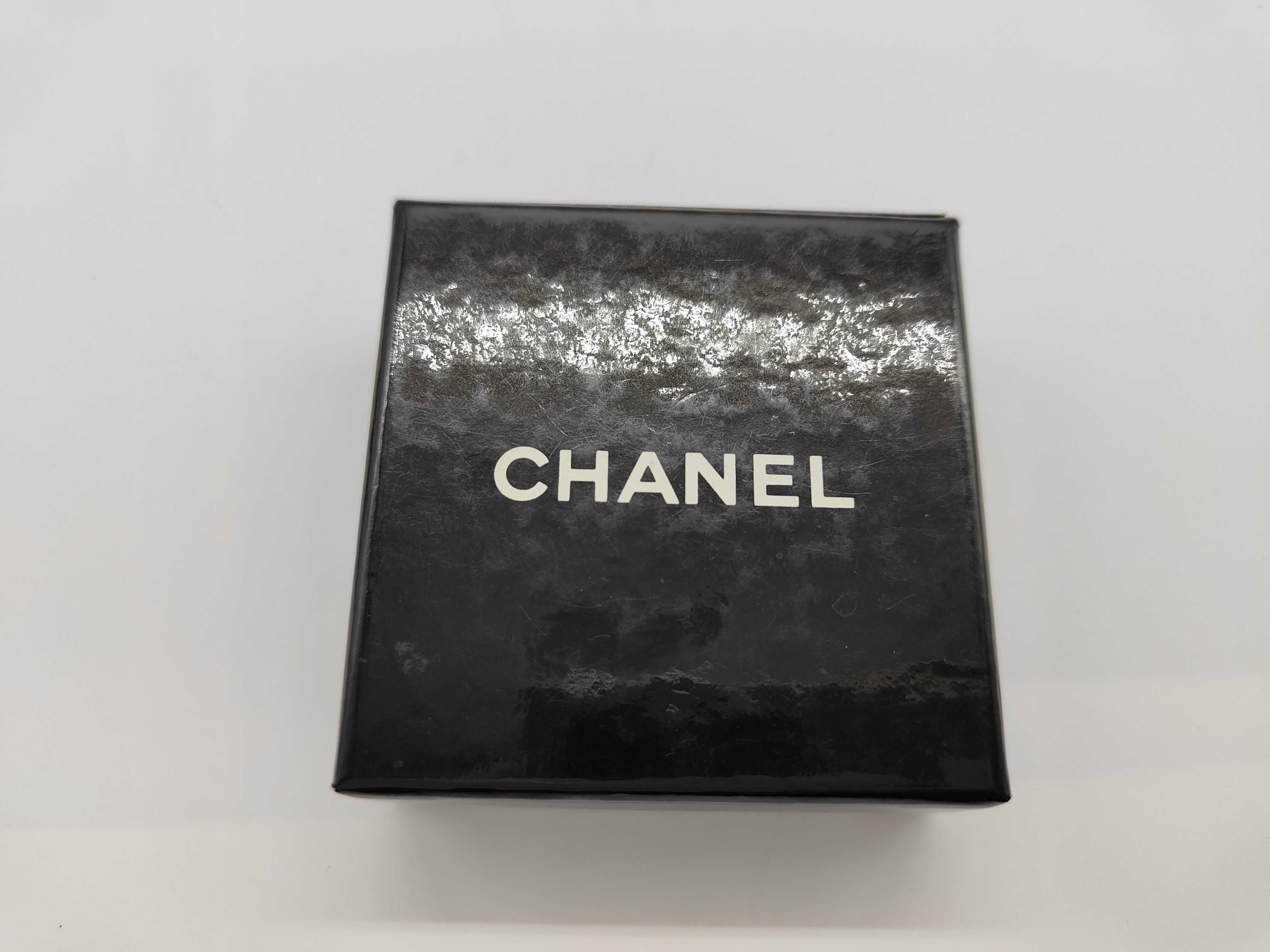 Brooch with Box, featuring six Coco Marks within a Coco Mark design. — view 6