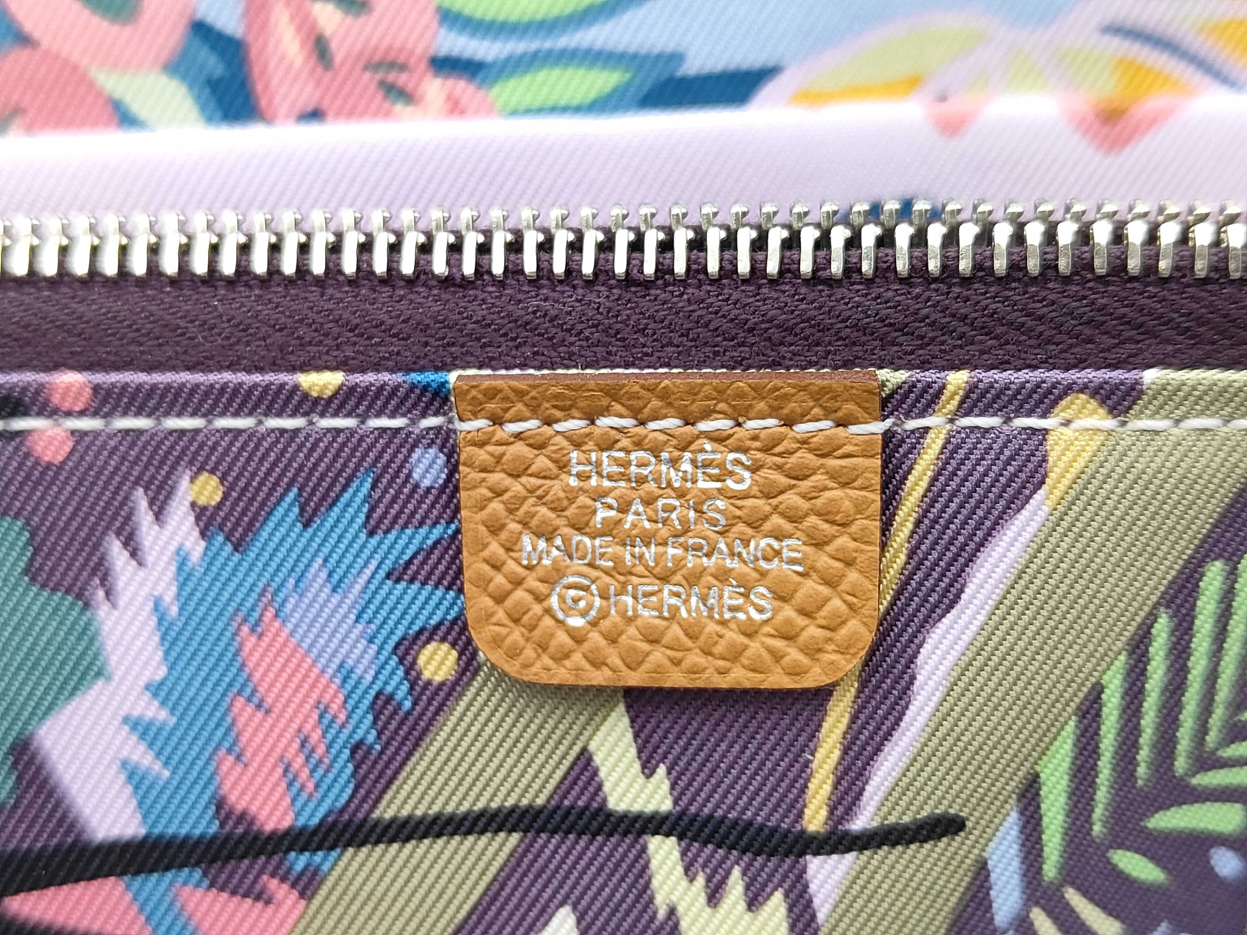 brown wallet — view 11