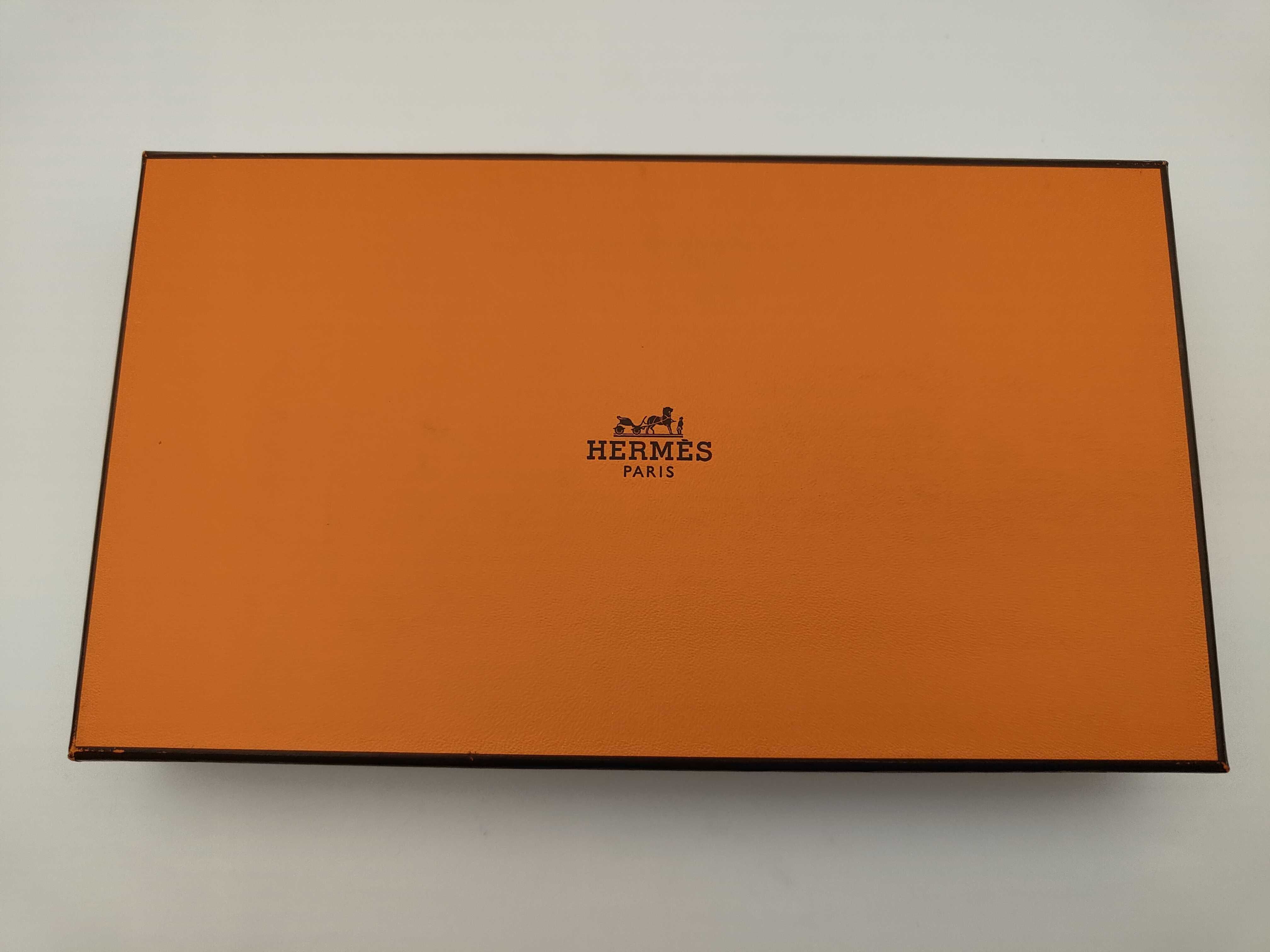 brown wallet — view 12