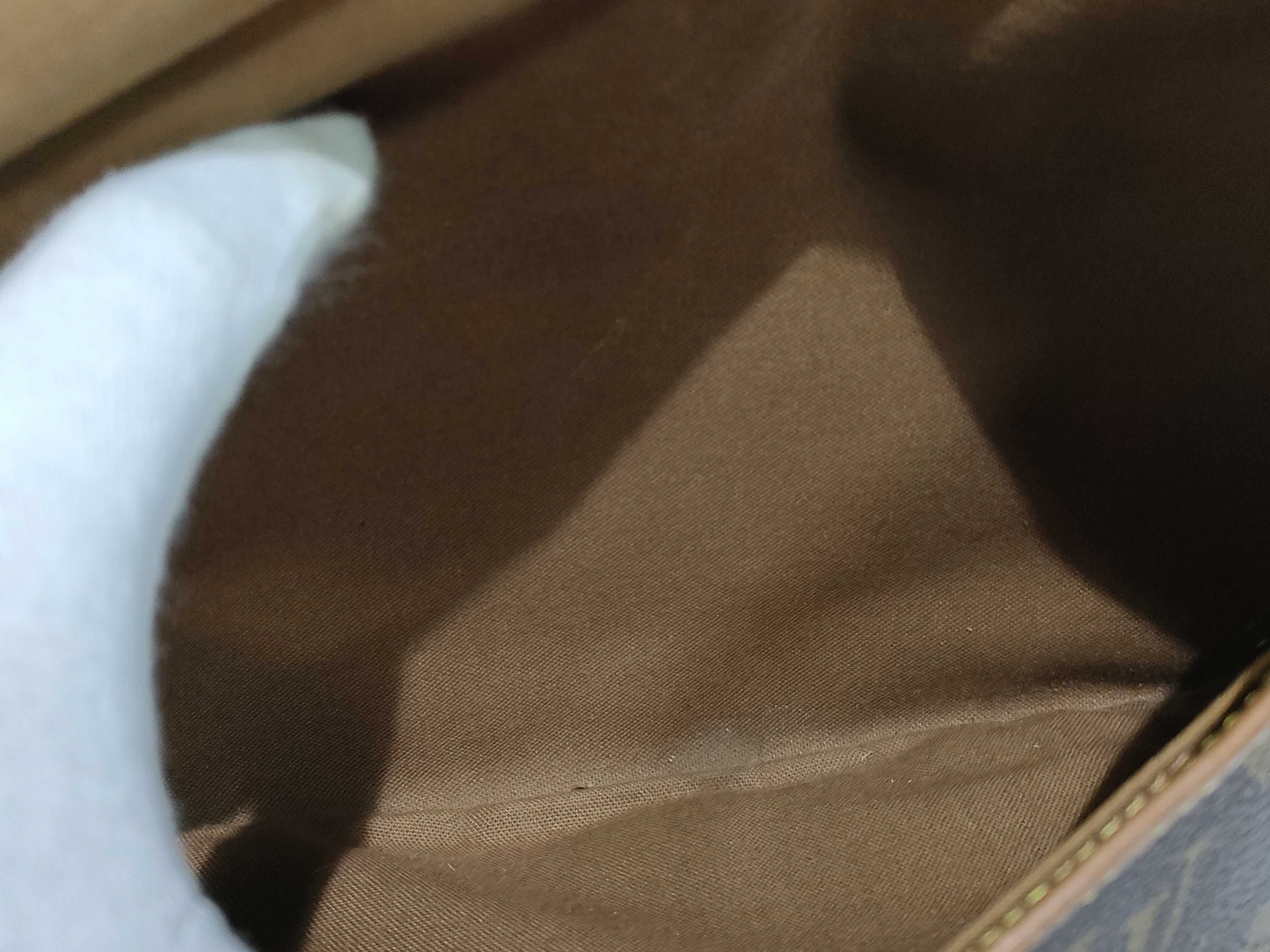 Monogram Louis Vuitton Monogram Saumur 35 Shoulder Bag — view 9