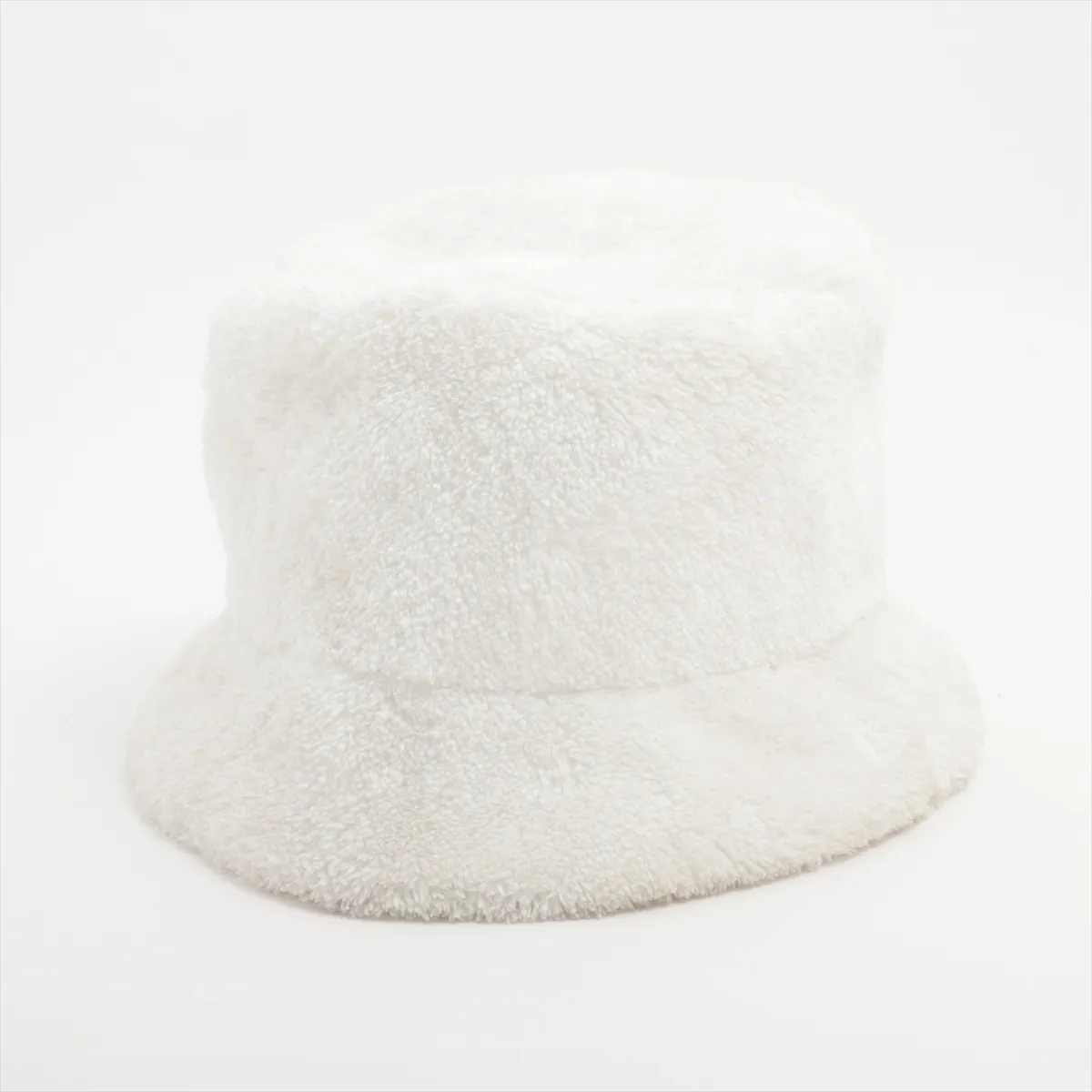 1HC137 Logo Bucket Hat, Size M, Polyester, White. Shows signs of wear,