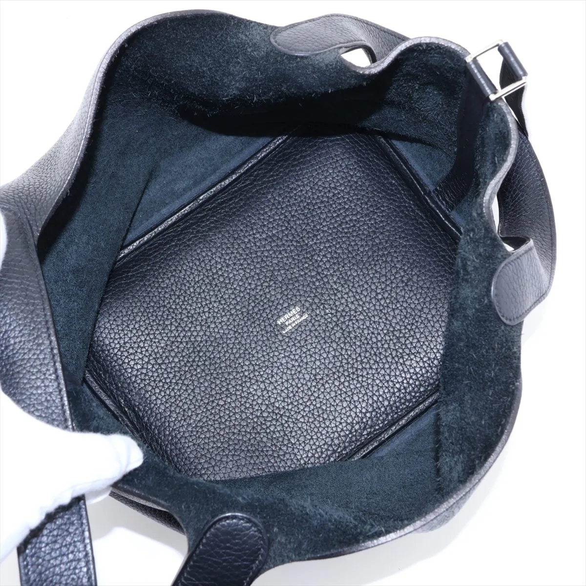 Picotin Lock 22 MM, Taurillon Clemence leather, black, silver hardware, C: 2018 — view 7