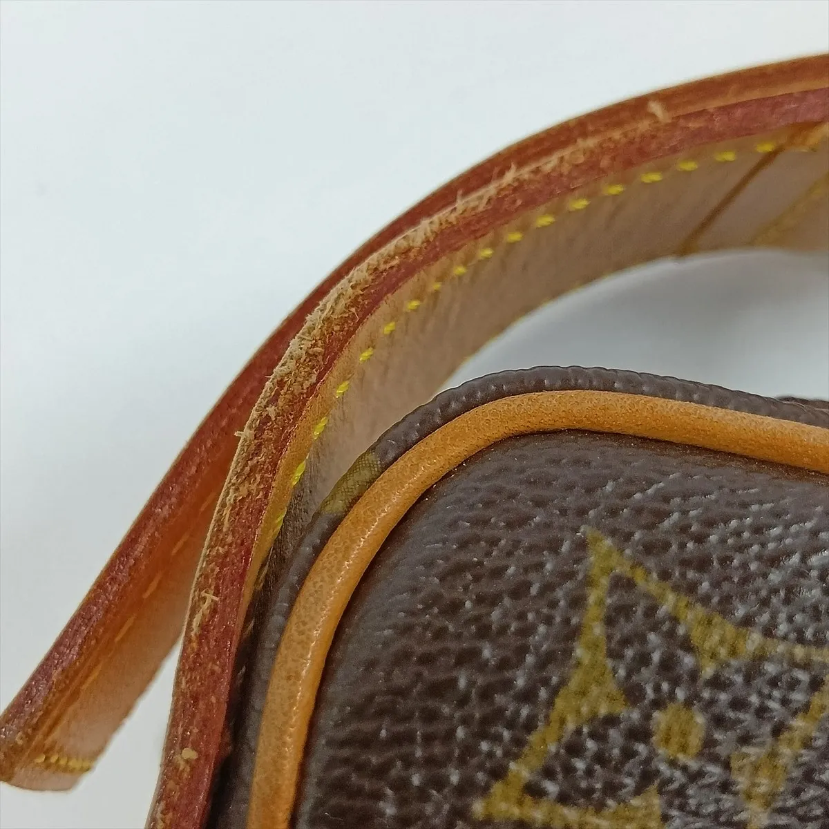 Monogram Croissant MM M51512 TH0013 Brown — view 11