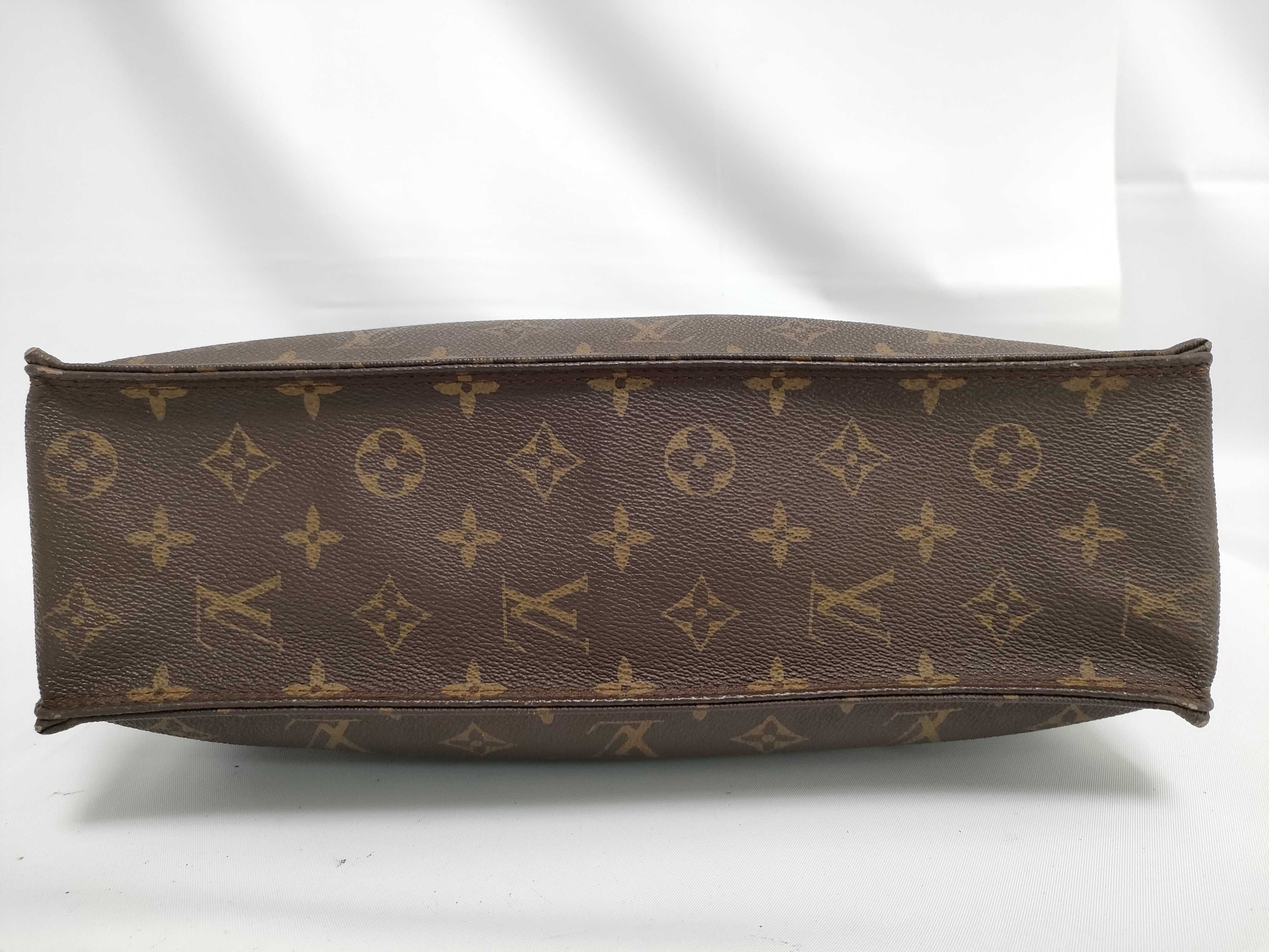 Monogram VUITTON Tote Bag — view 8