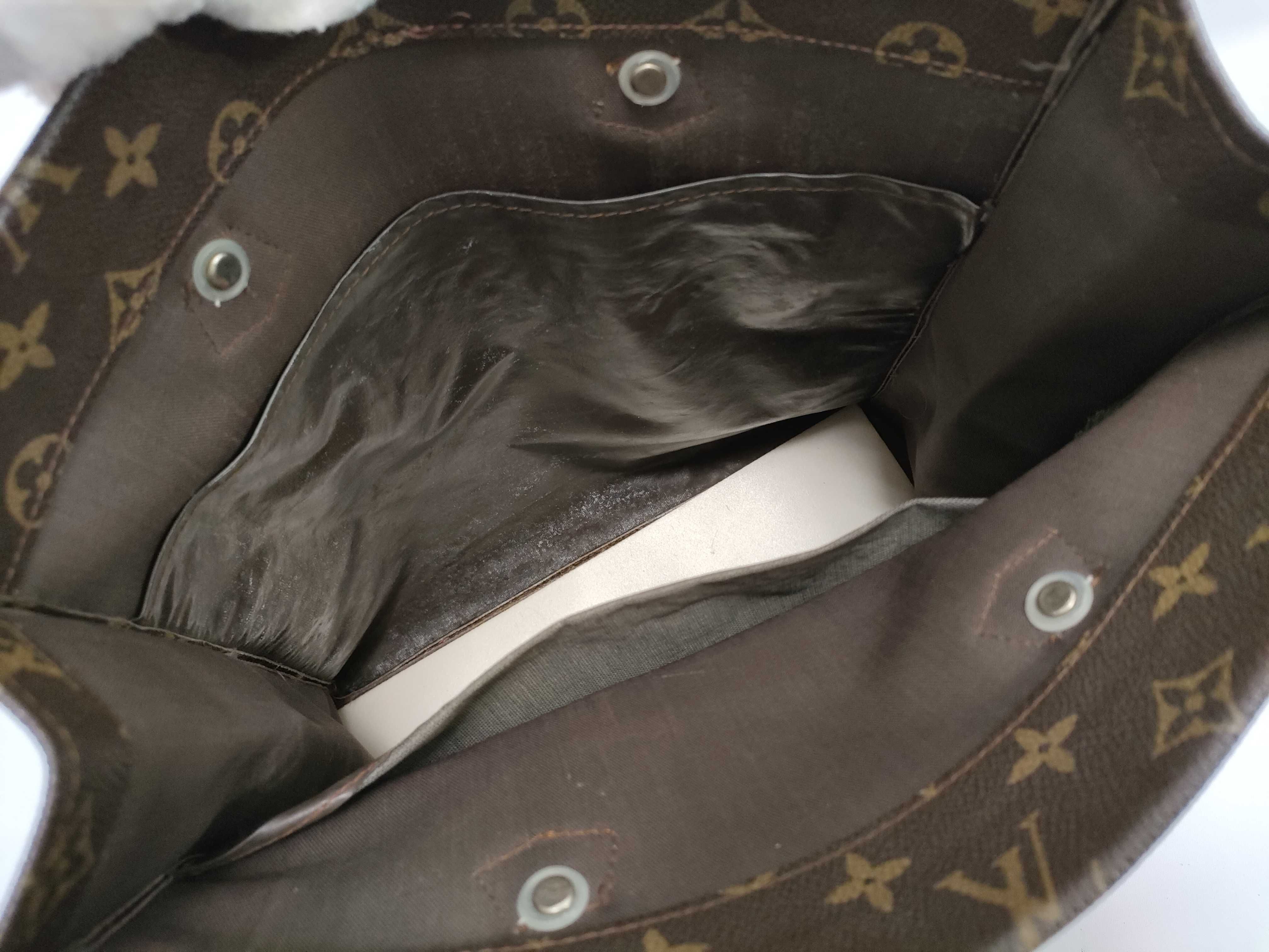 Monogram VUITTON Tote Bag — view 10