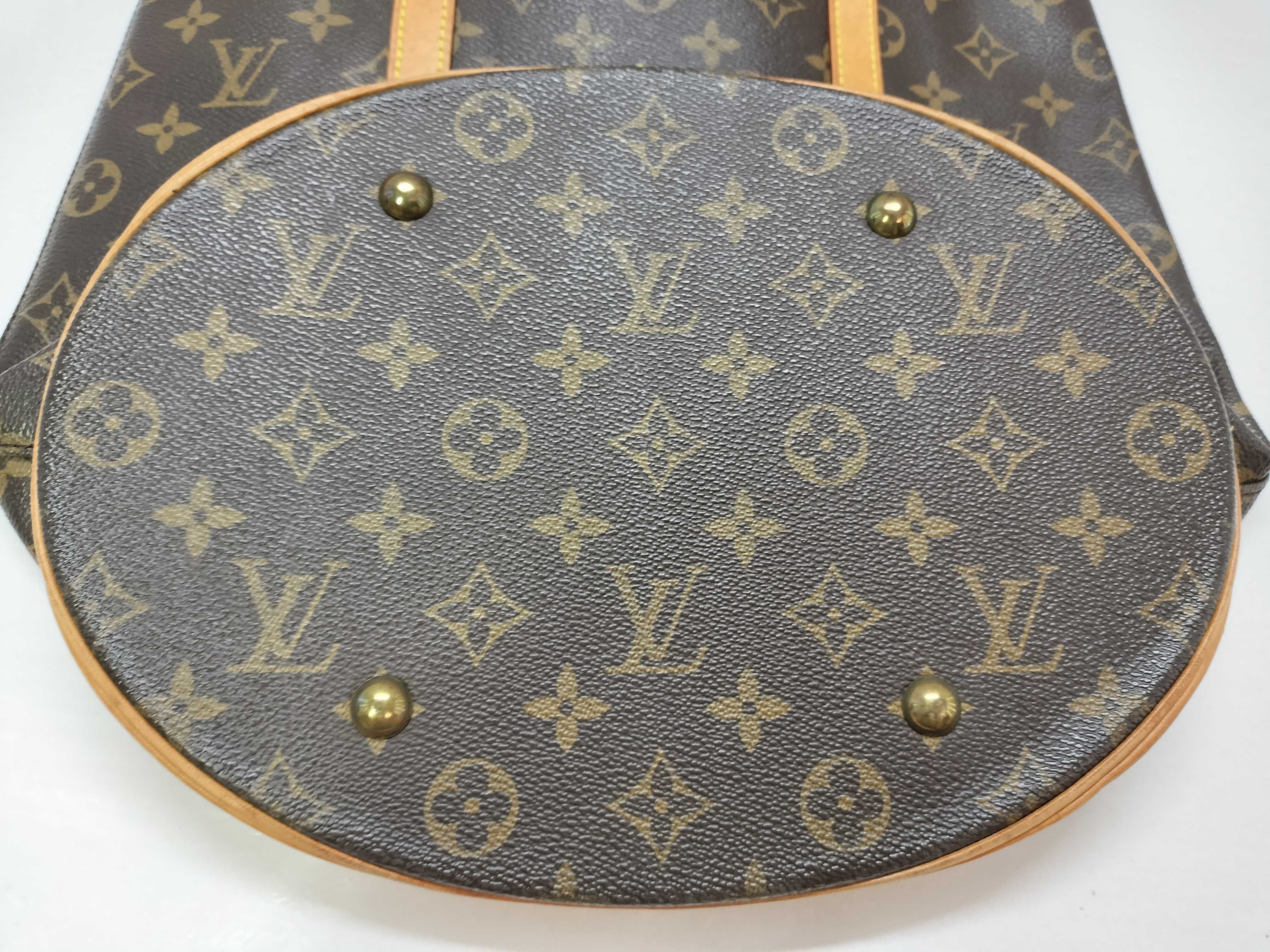 Monogram Bucket GM M42236 FL0061 Tote Bag — view 15