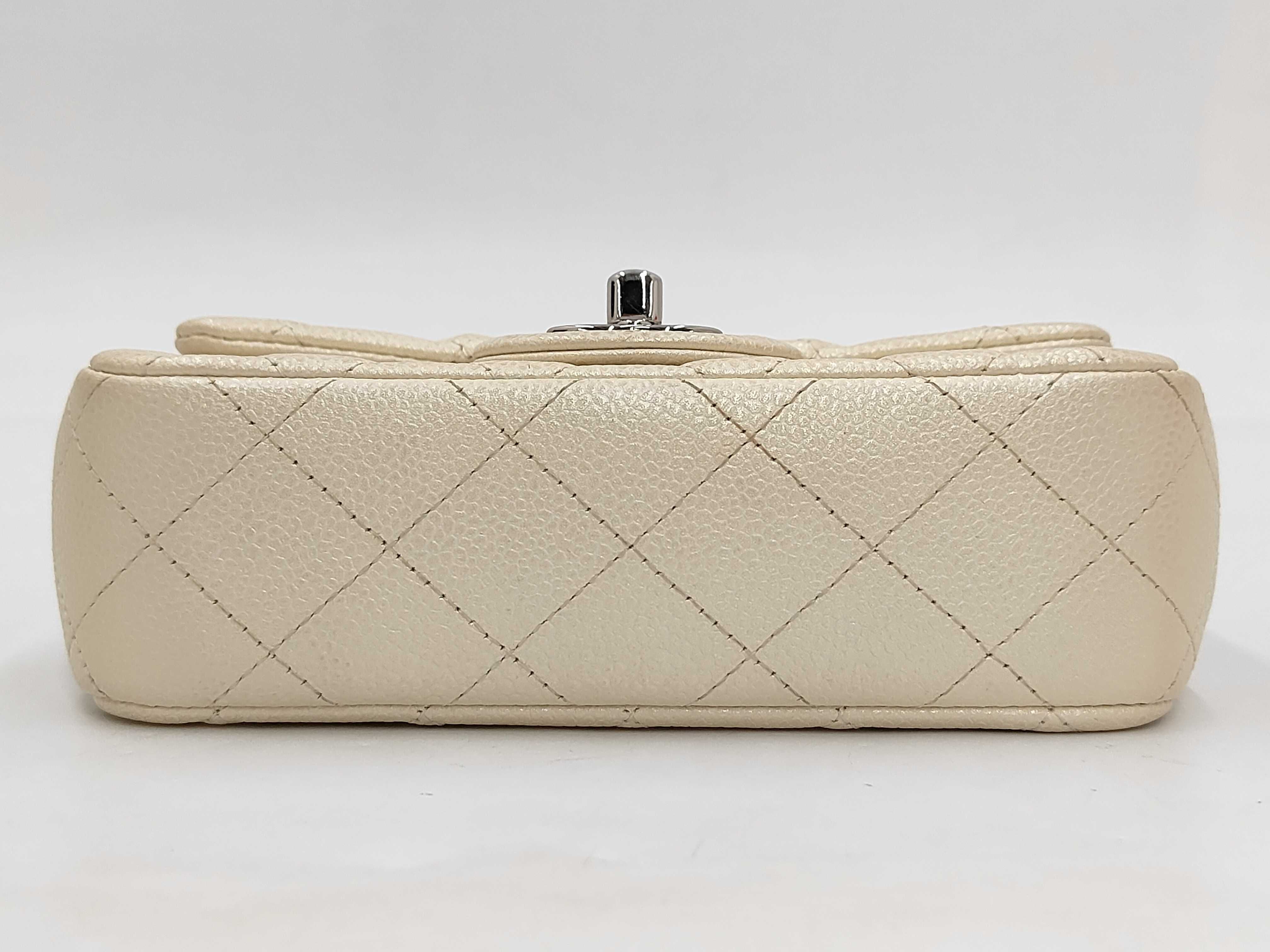 Mini Matelassé 17 Caviar Skin Pearl White Silver Single Chain Shoulder Bag 20458469 — view 3