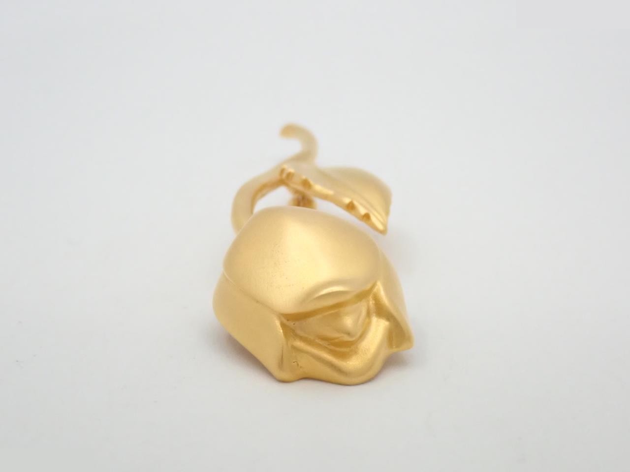 brooch, rose, gold — view 3