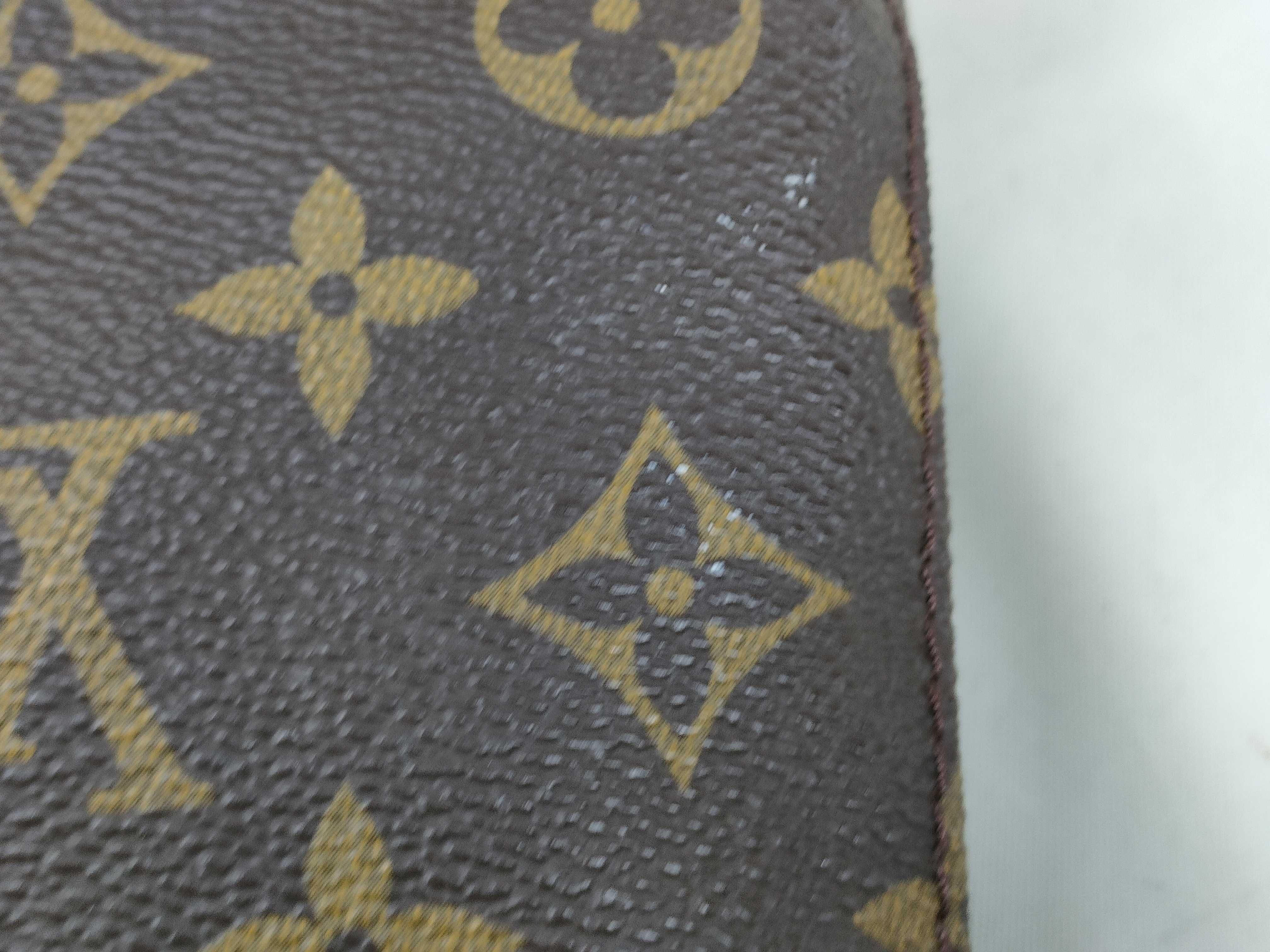 Monogram Bucket PM M42238 DK2189 Tote Bag — view 15
