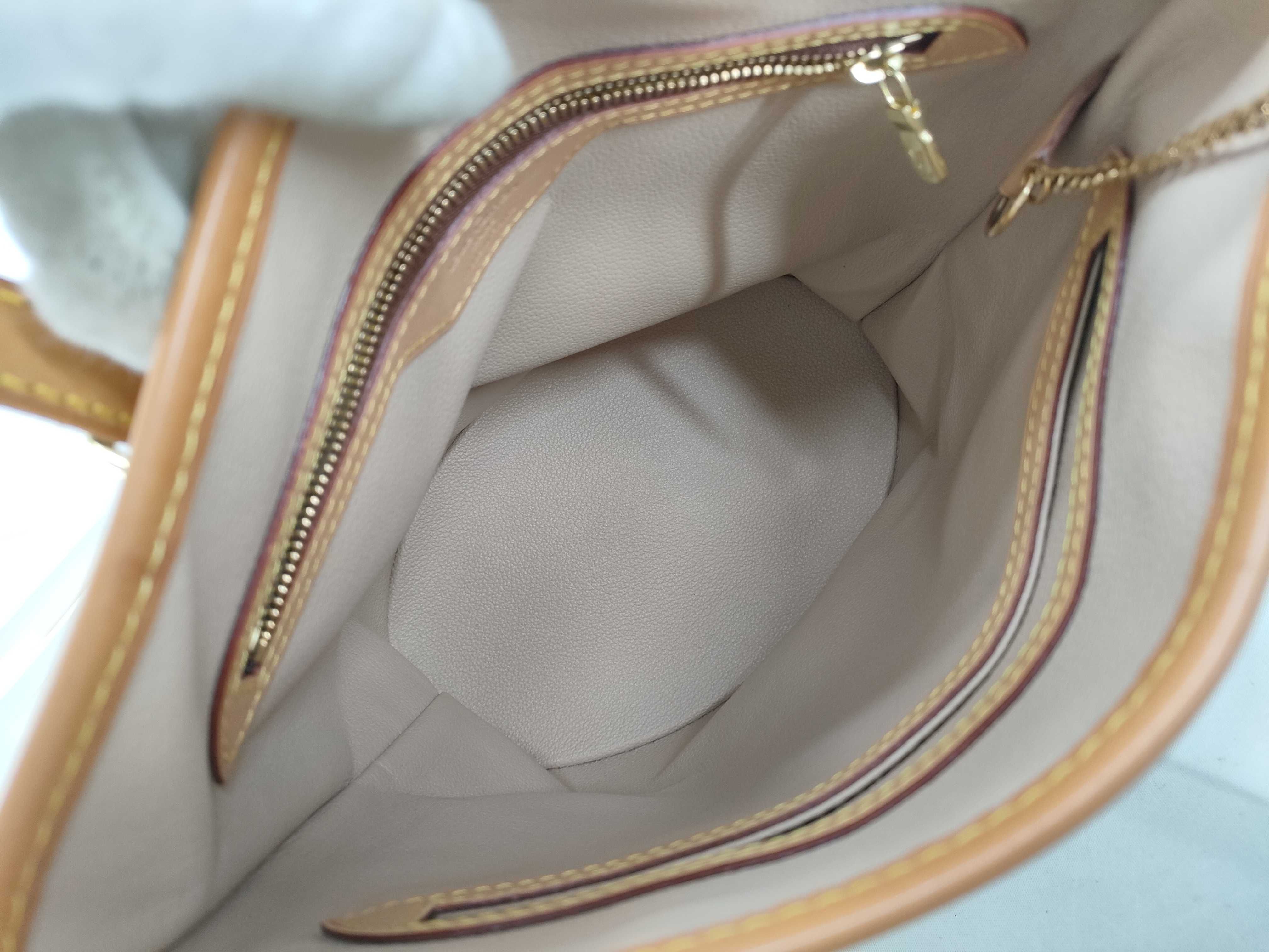 Monogram Bucket PM M42238 DK2189 Tote Bag — view 8