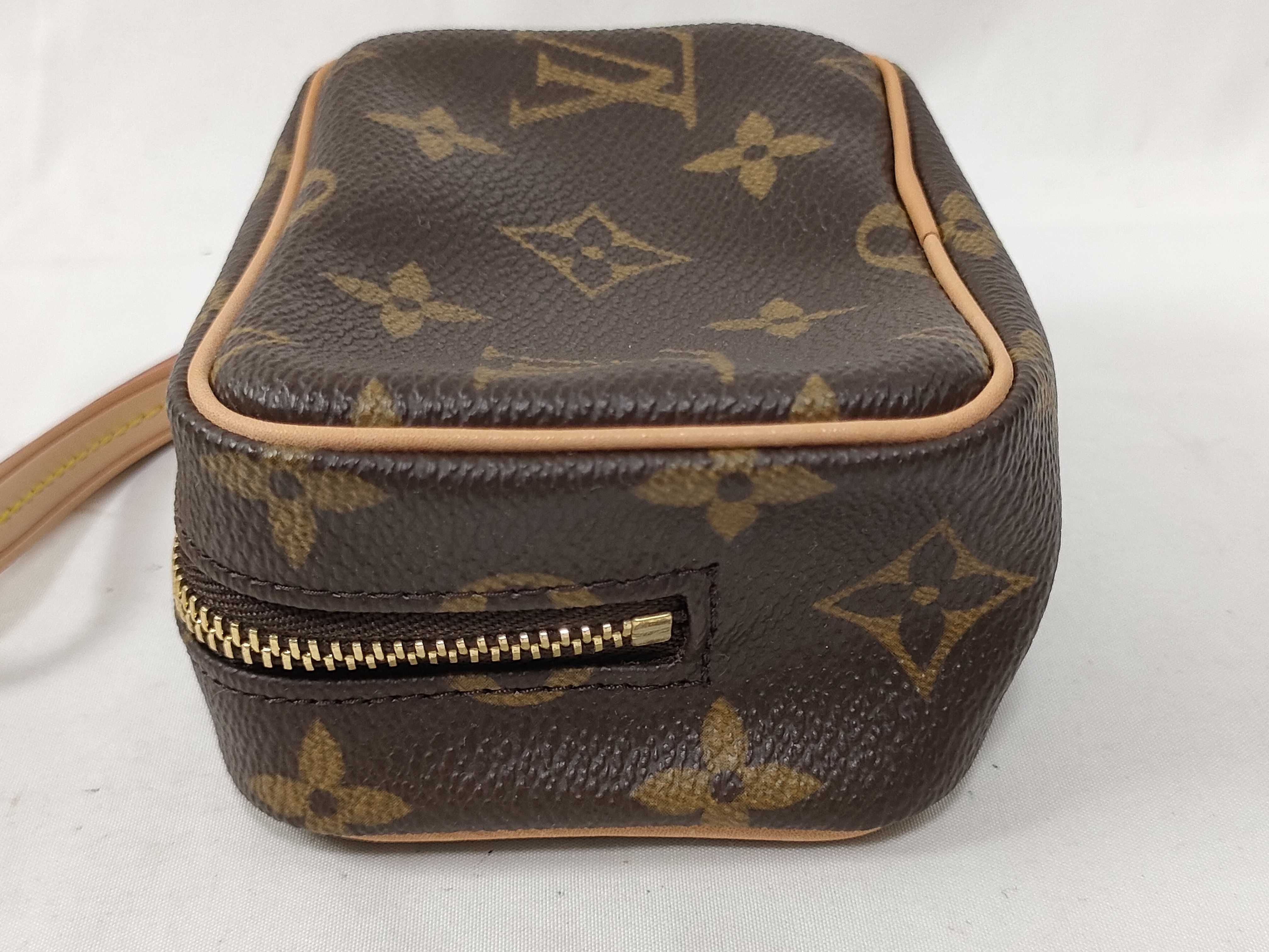 Monogram Louis Vuitton Monogram Trouswapiti M58030 Pouch — view 5