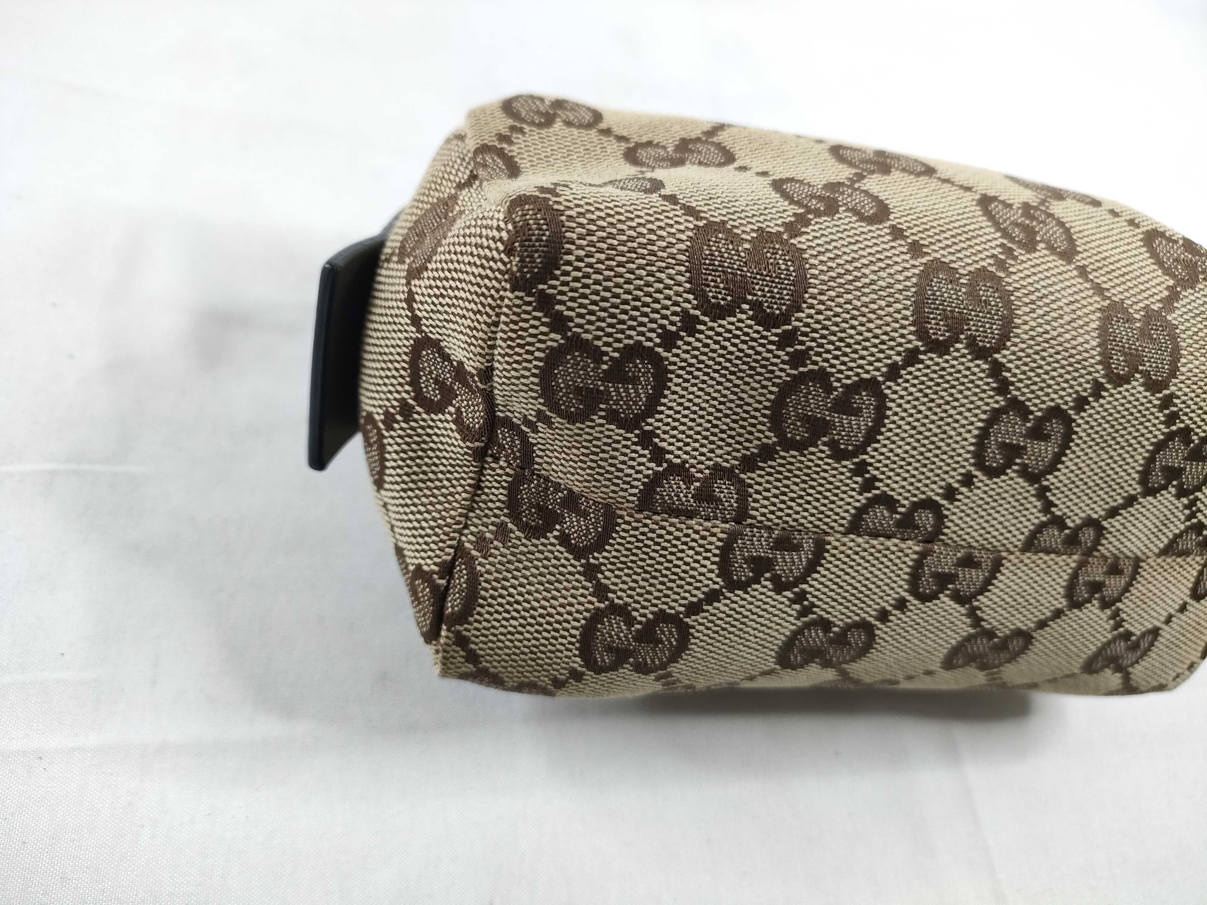 pouch — view 3